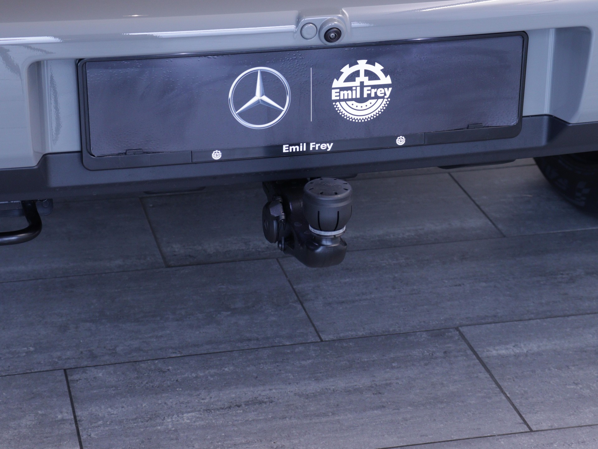 MERCEDES-BENZ G 450 d AMG Line-image-14