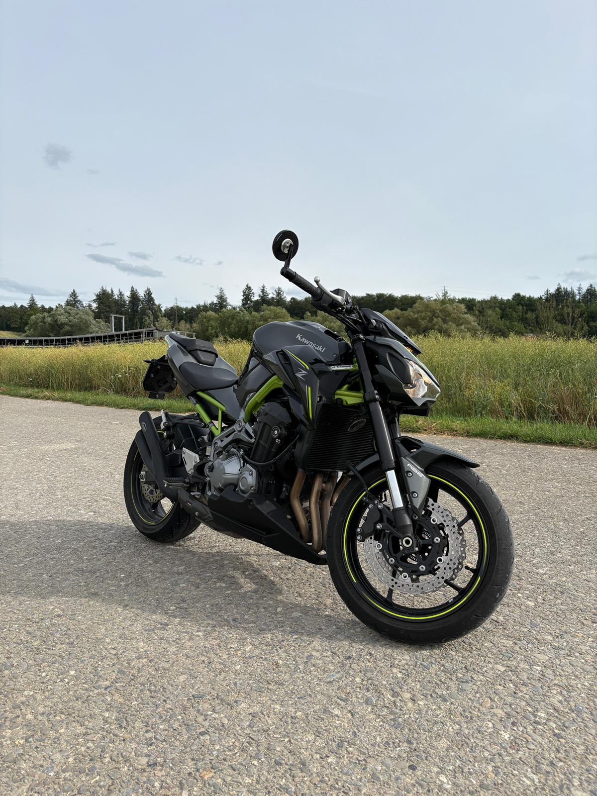 KAWASAKI Z 900-image-8