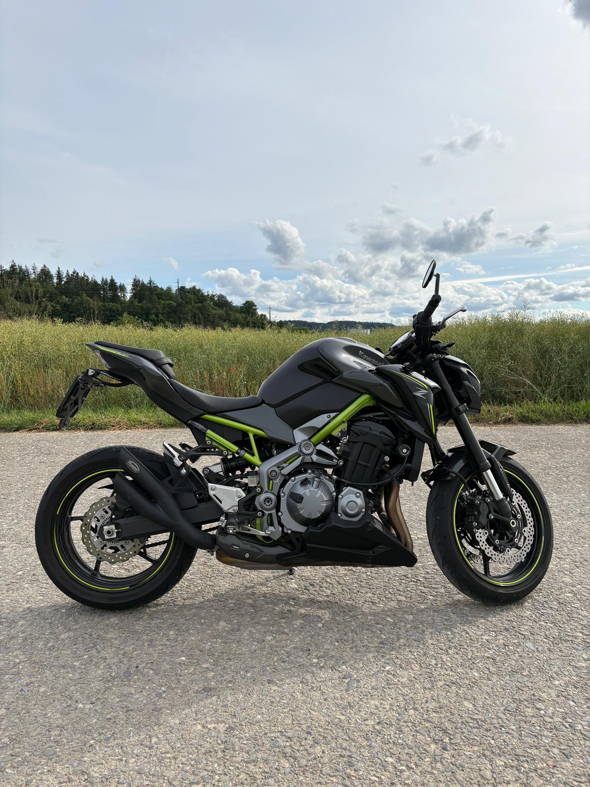 KAWASAKI Z 900-image-1