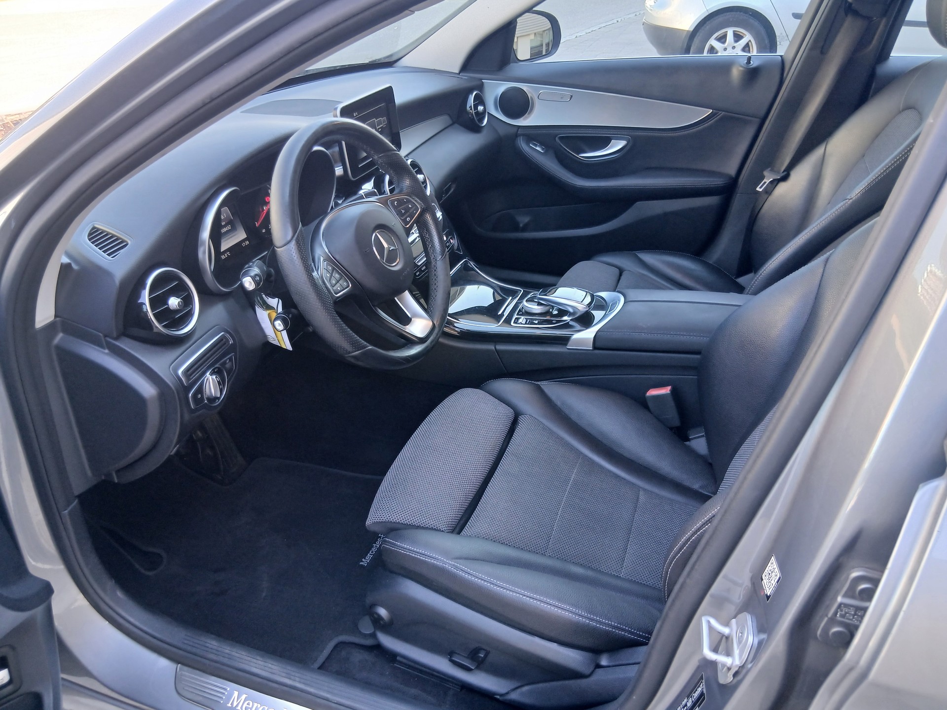 MERCEDES-BENZ C 180-image-7