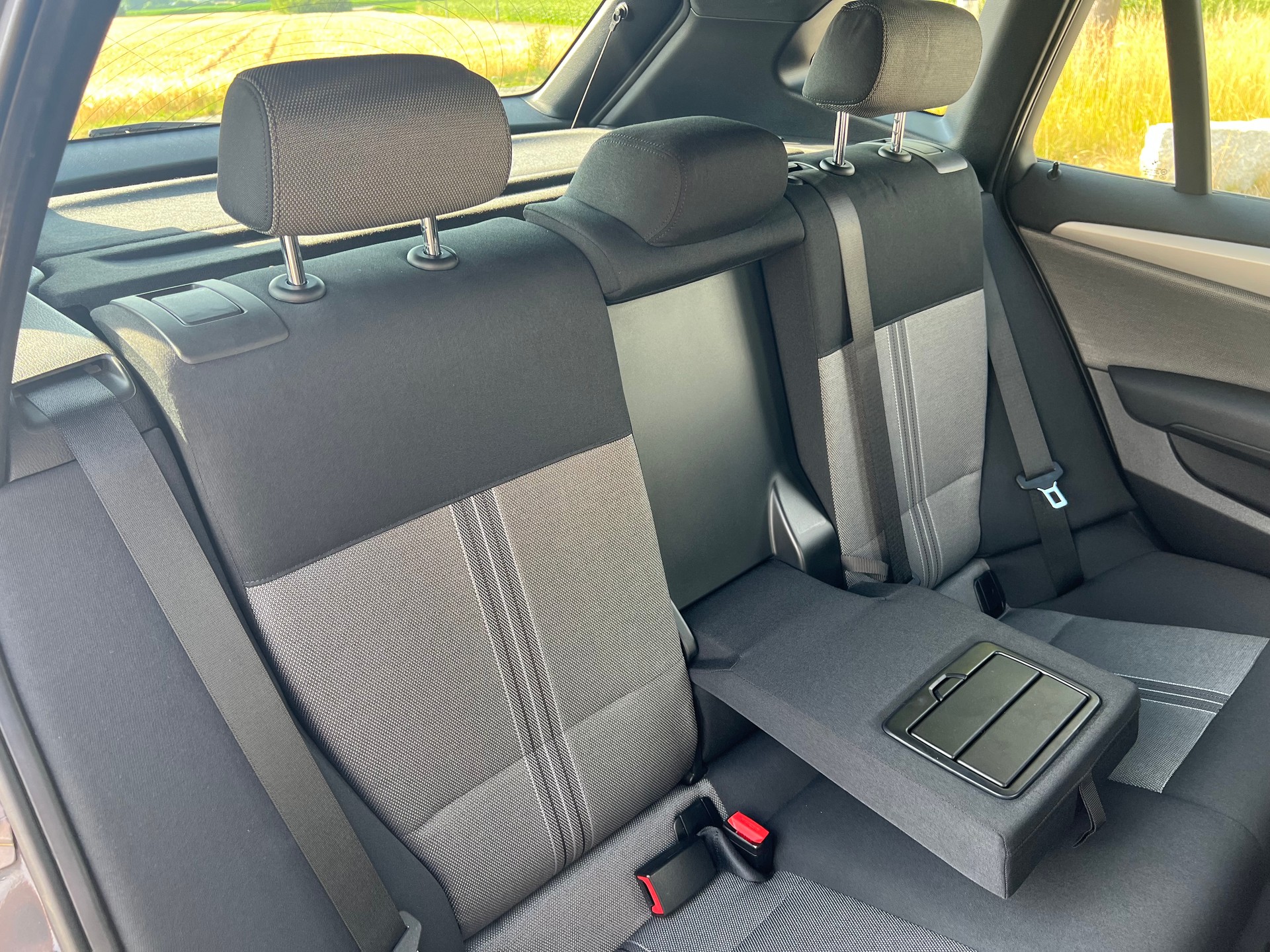 BMW X1 xDrive 20d Sport Line** 4X4**-image-25