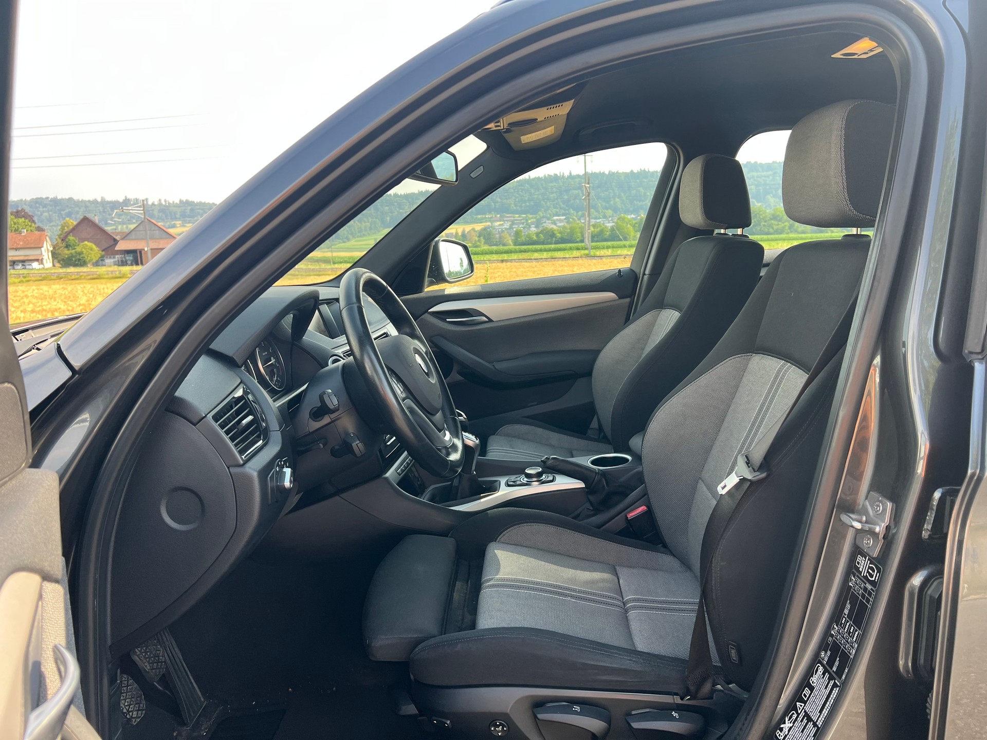 BMW X1 xDrive 20d Sport Line** 4X4**-image-26