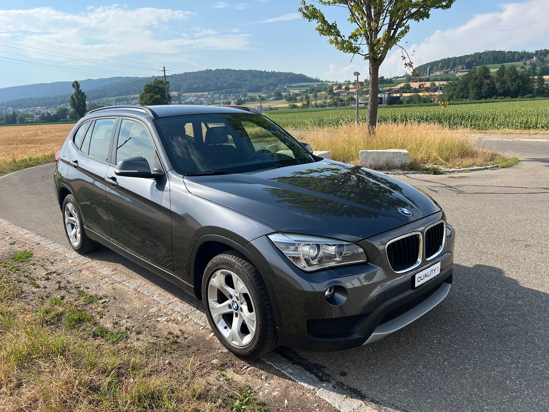 BMW X1 xDrive 20d Sport Line** 4X4**-showroom-element-3