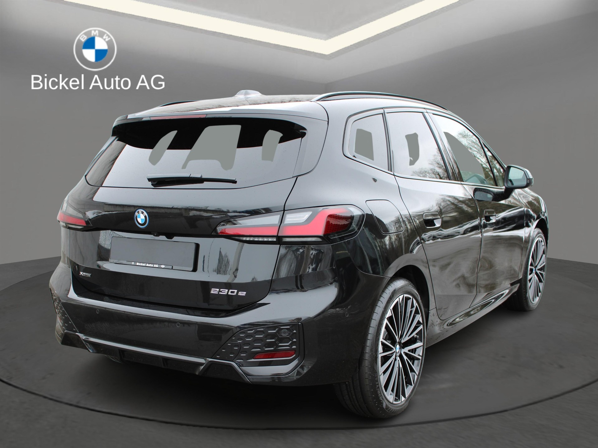 BMW 230e xDr. Act. T. M Sport-showroom-element-3