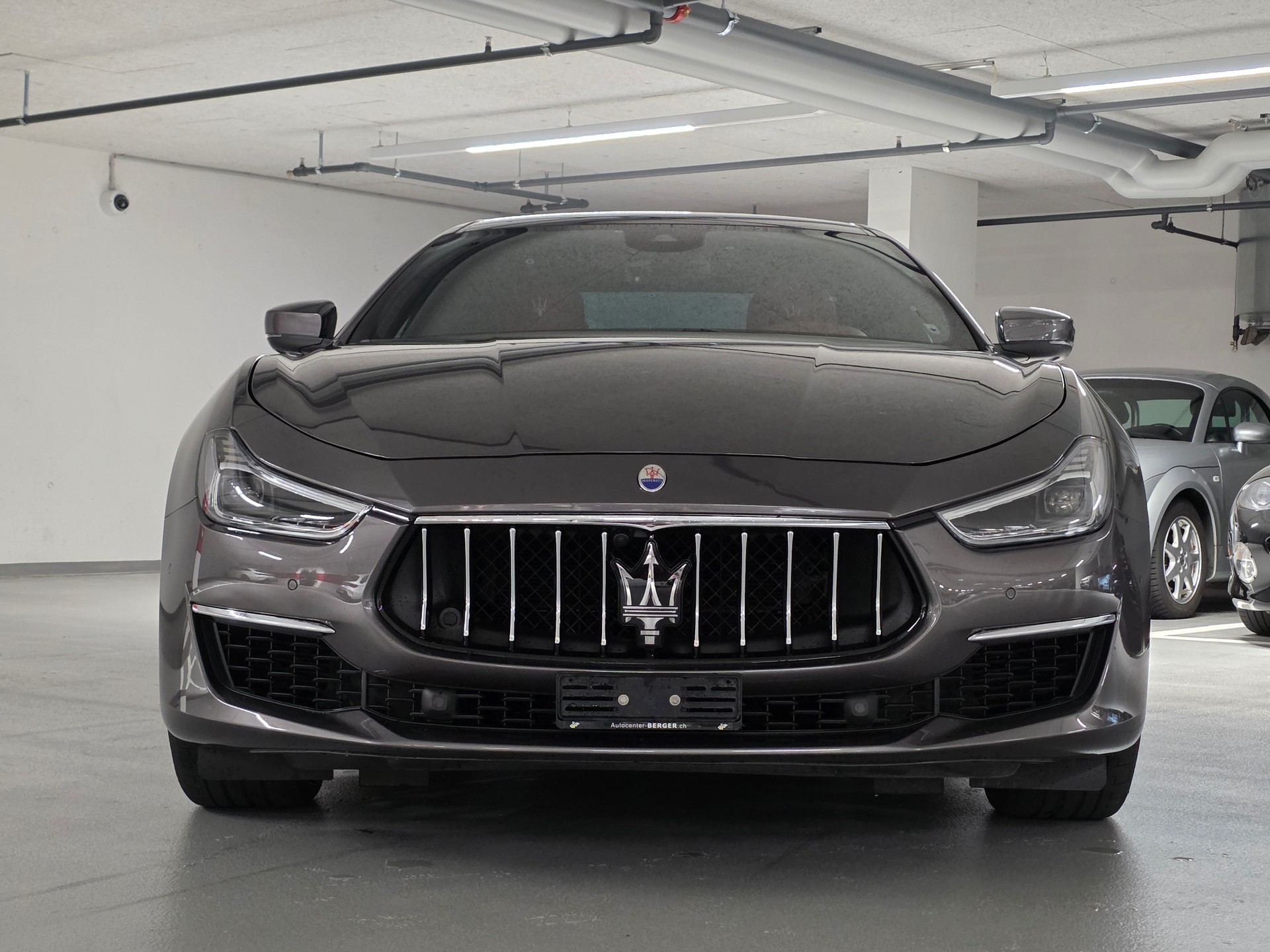 MASERATI Ghibli S Q4 3.0 V6 GranLusso Automatica-showroom-element-1