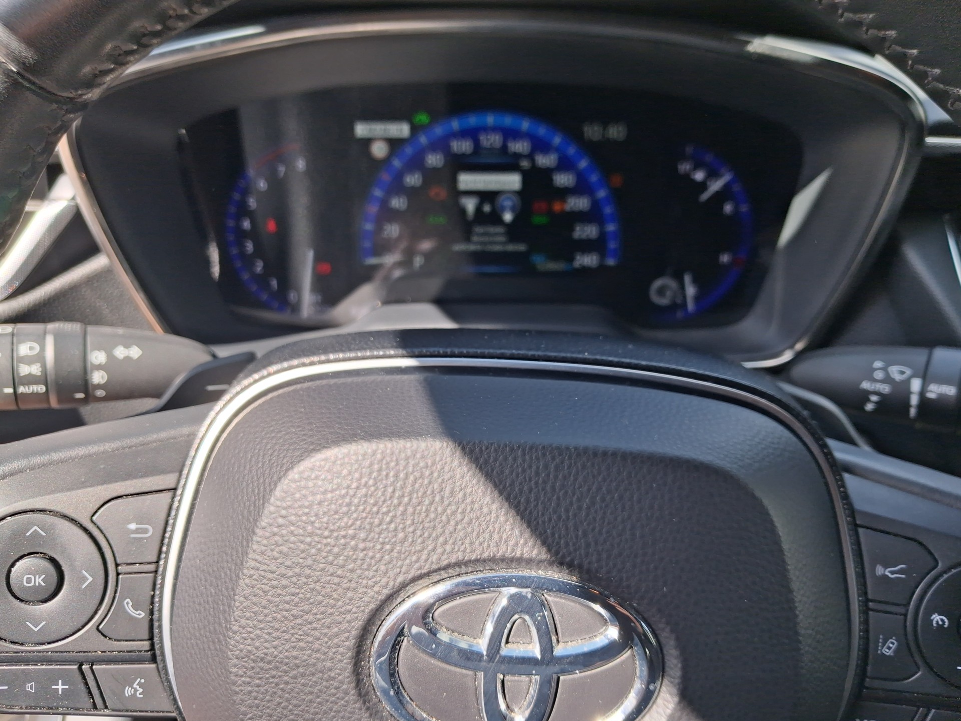 TOYOTA Corolla Touring Sports 2.0 HSD Trend-image-7