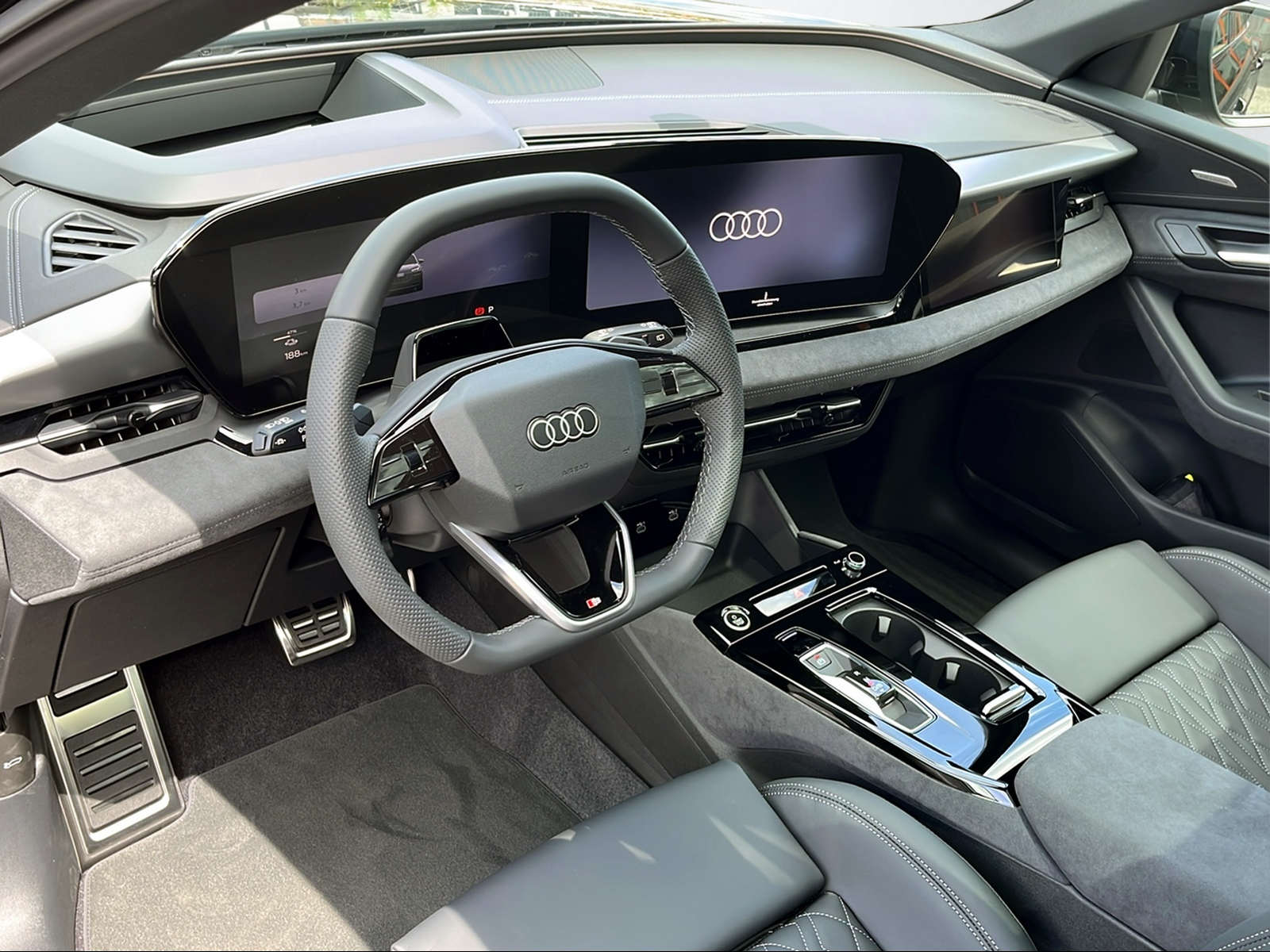 AUDI Q6 SUV e-tron quattro 428PS/315kW BEV elektrisch-image-10