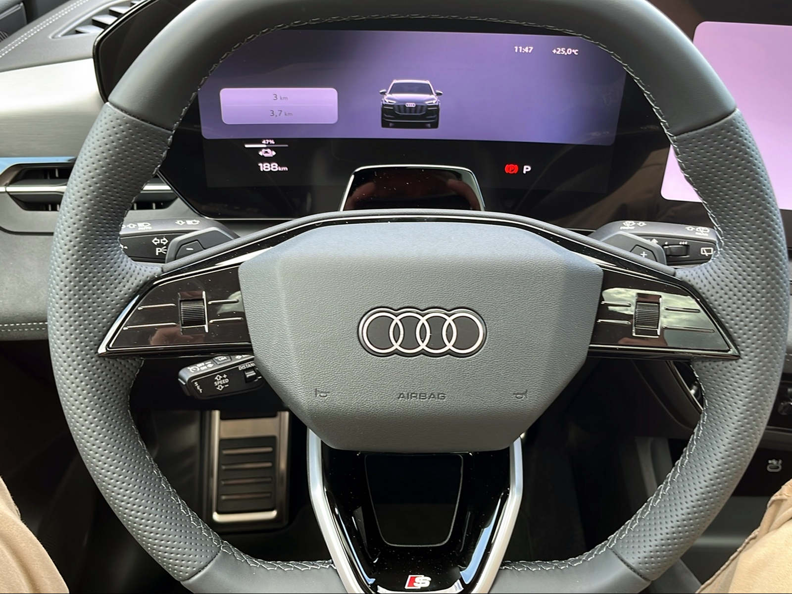 AUDI Q6 SUV e-tron quattro 428PS/315kW BEV elektrisch-image-11