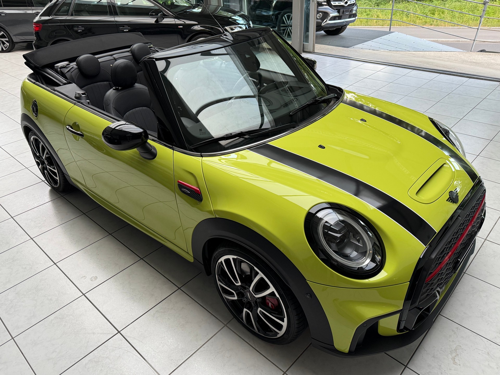 MINI Cooper John Cooper Works Cabriolet Steptronic * ZESTY YELLOW *-image-5