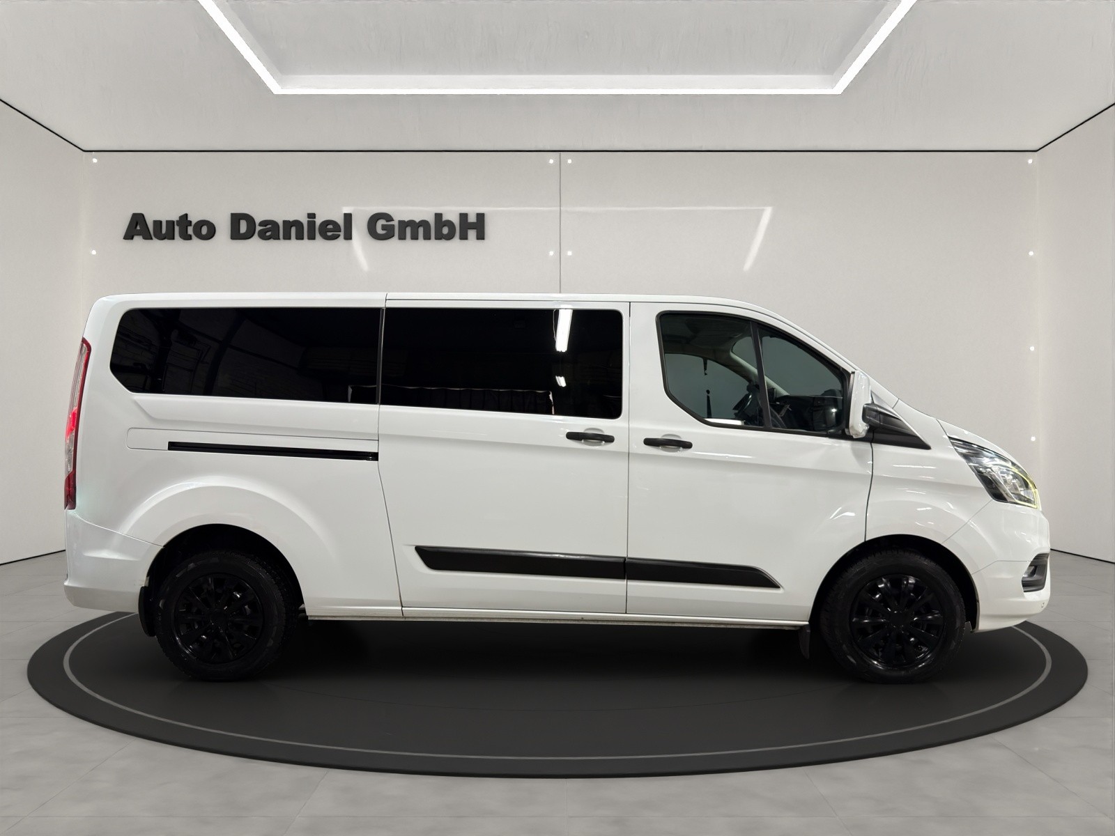 FORD Transit Custom 320 L2H1 Trend ( 9 Sitze )-image-4