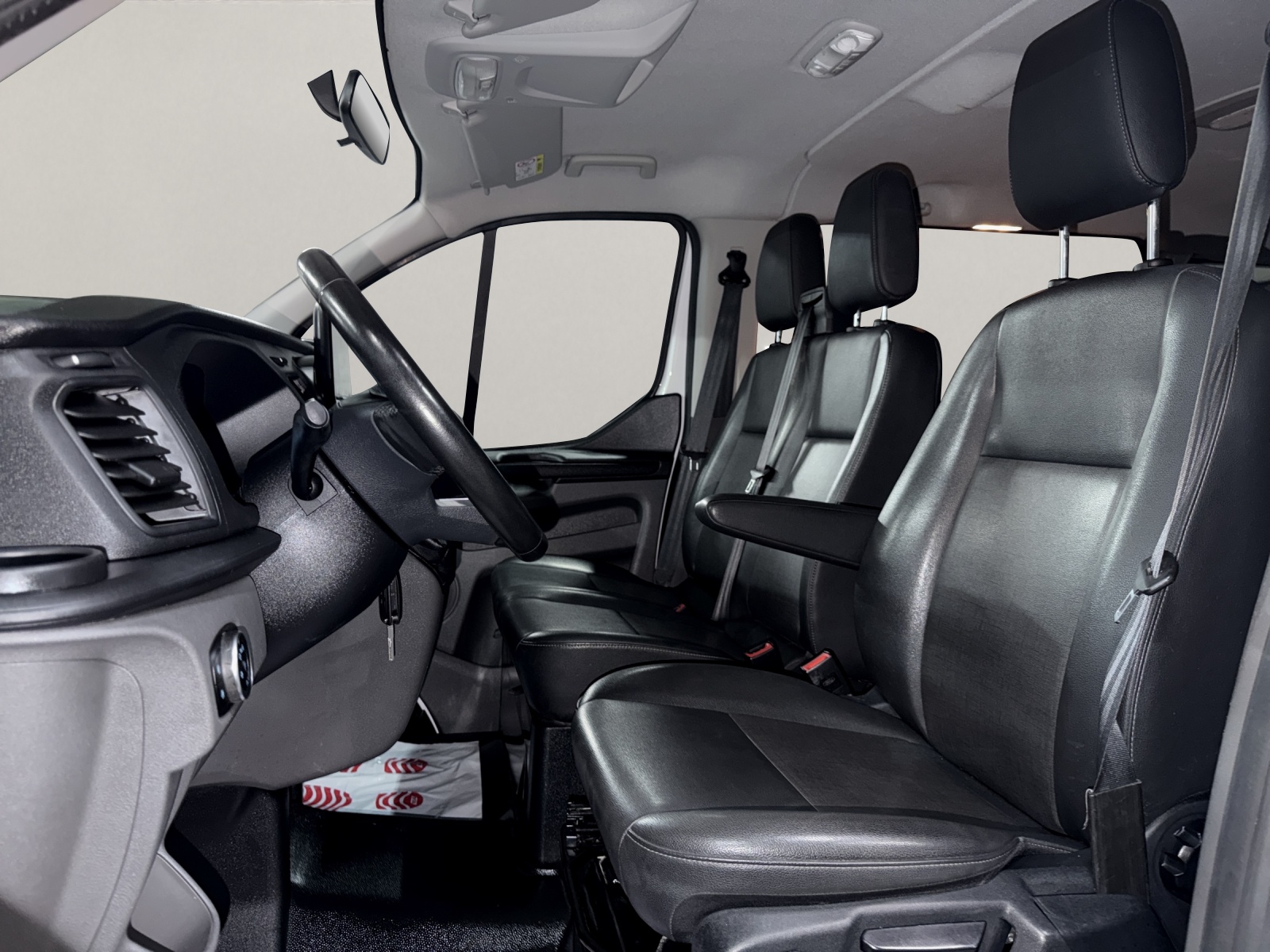 FORD Transit Custom 320 L2H1 Trend ( 9 Sitze )-image-10
