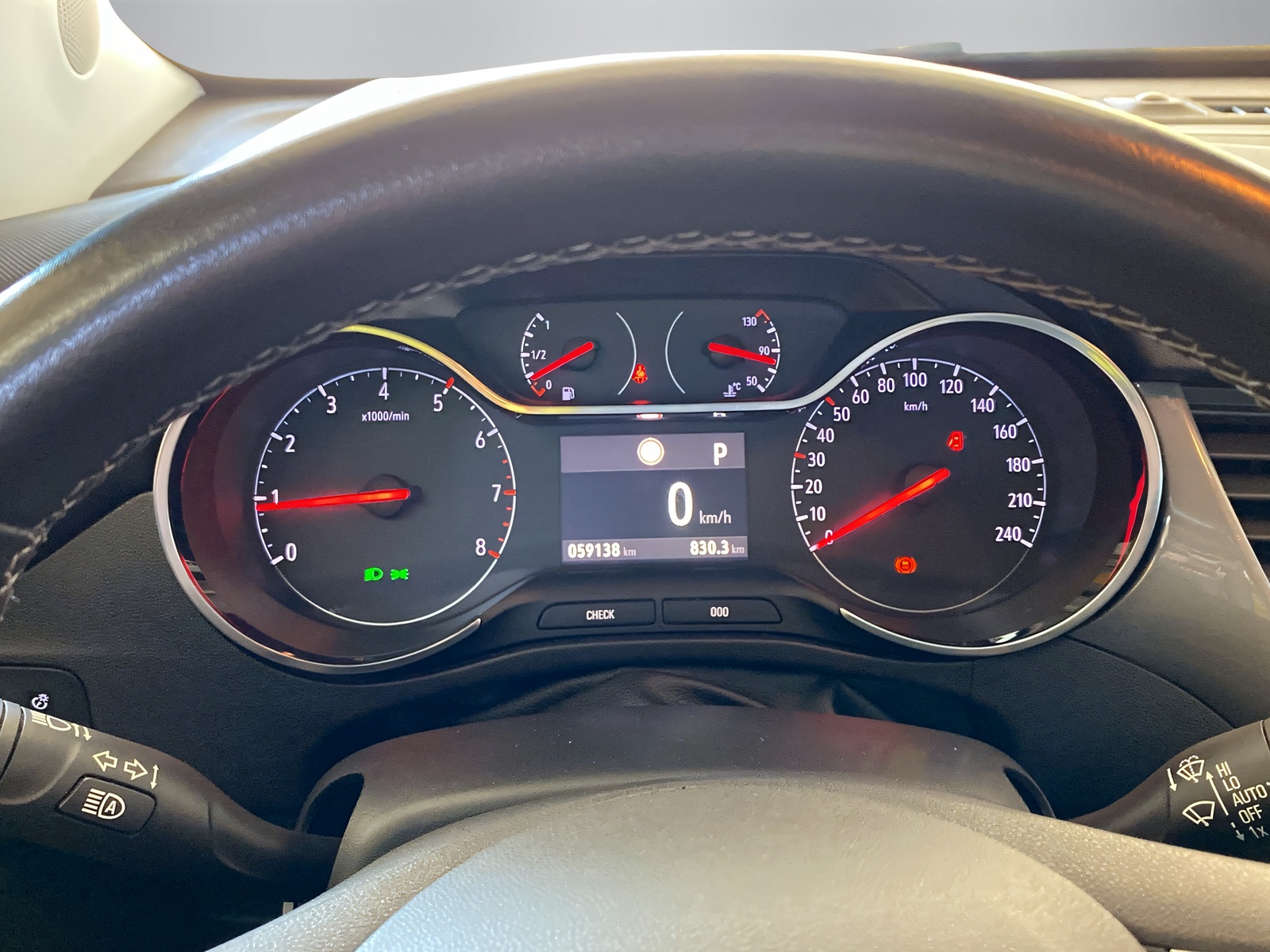 OPEL Crossland 1.2 T 130 Elegance-showroom-element-3