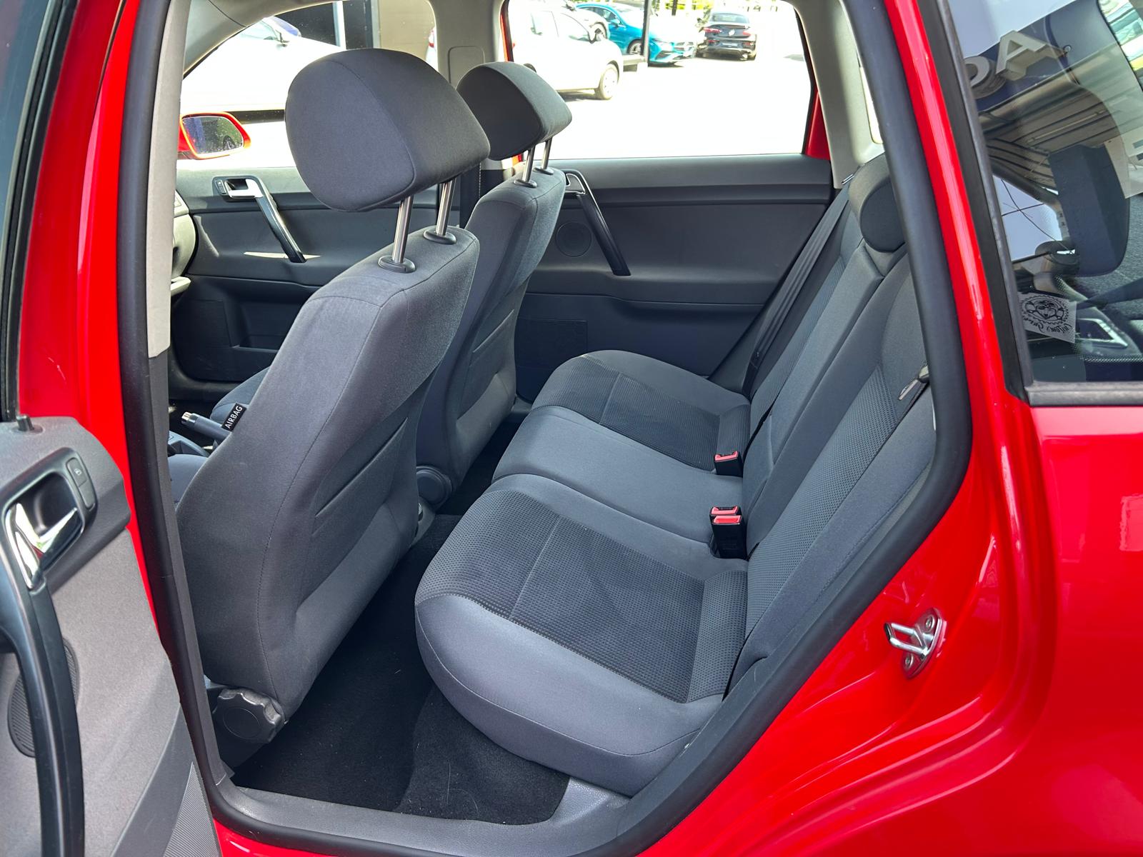 VW Polo 1.4 16V Young&Fresh-image-9