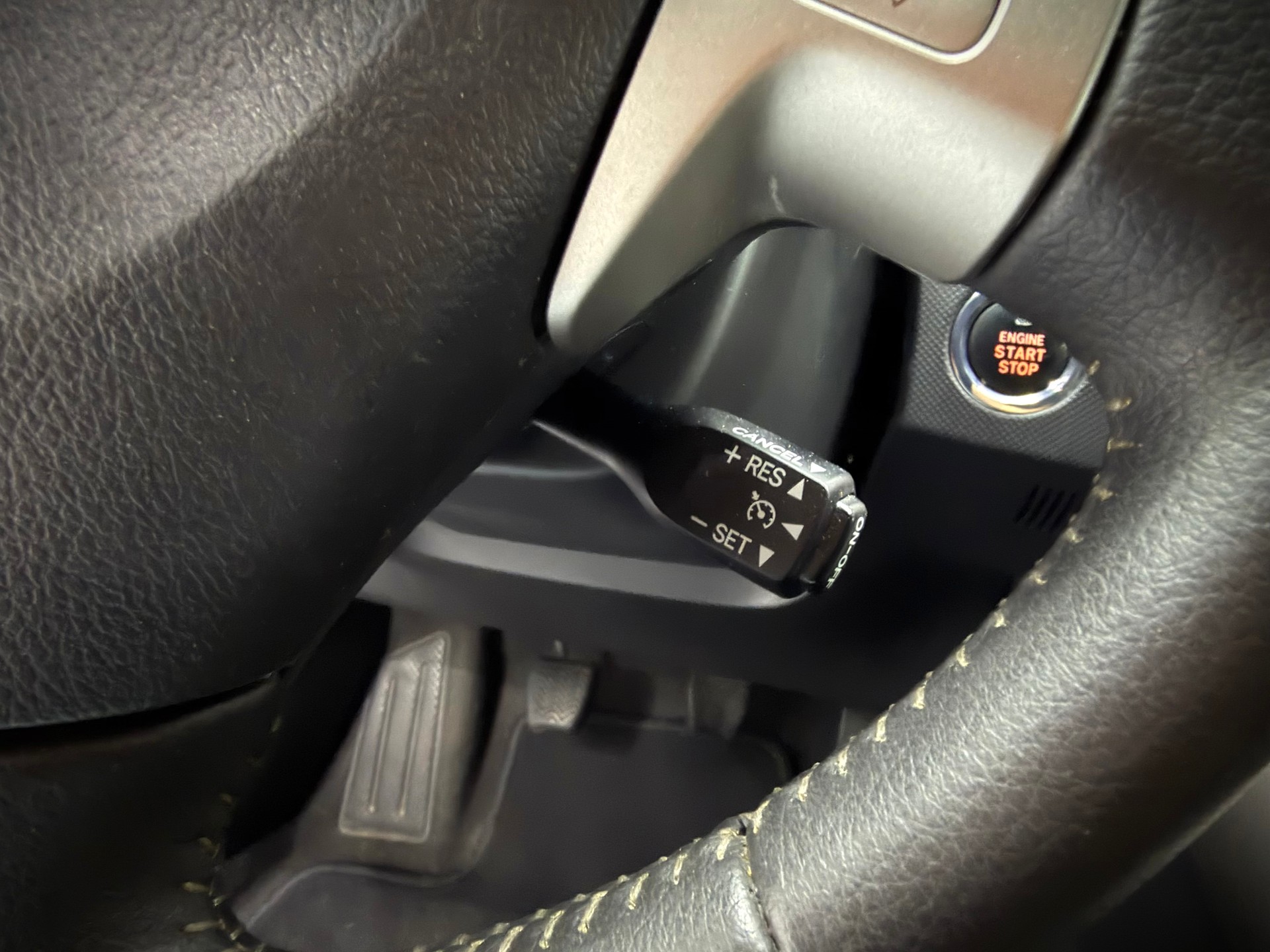 TOYOTA Auris 1.8 Linea Sol-image-17