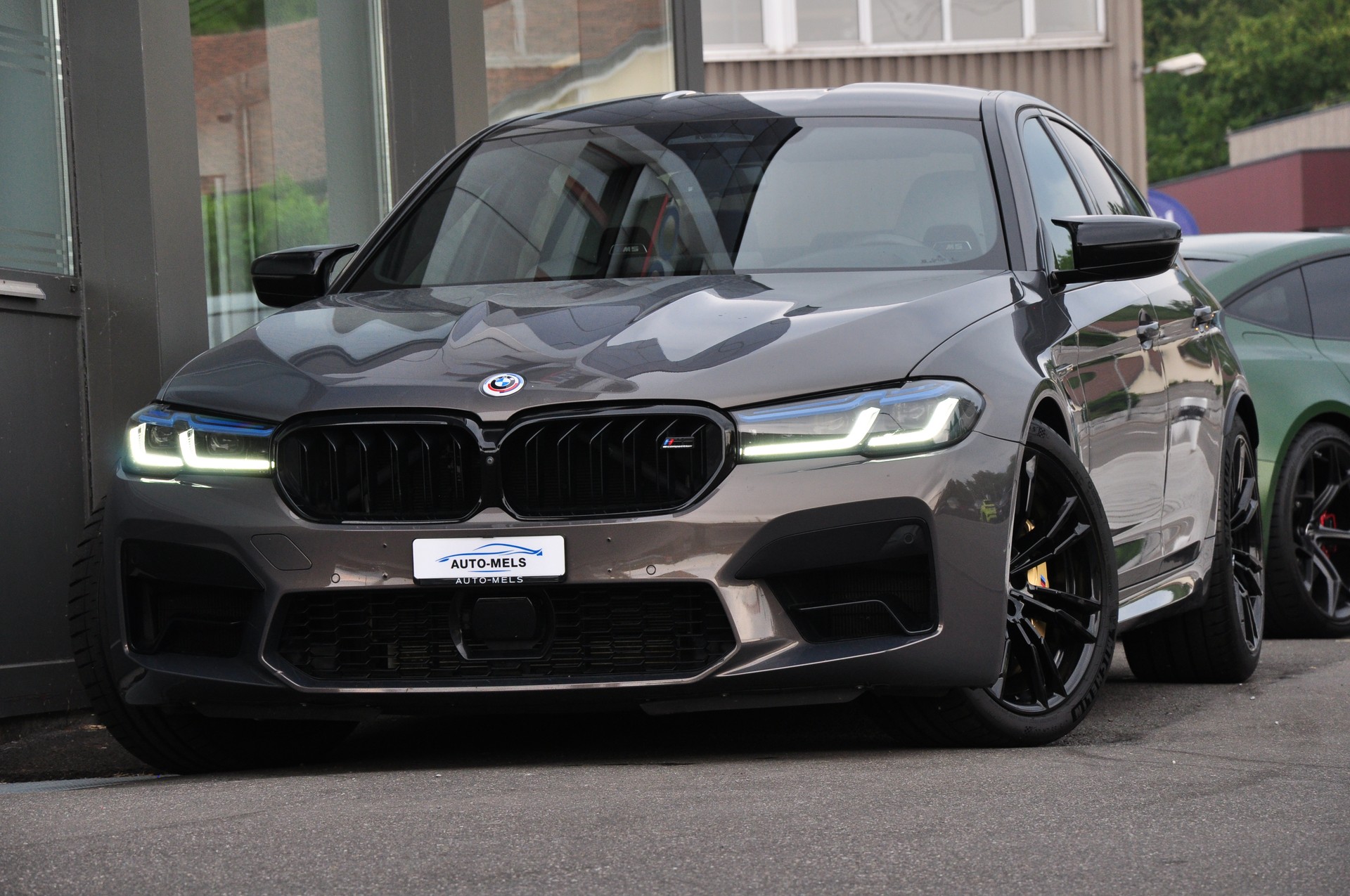 BMW M5 xDrive Competition Drivelogic-showroom-element-1
