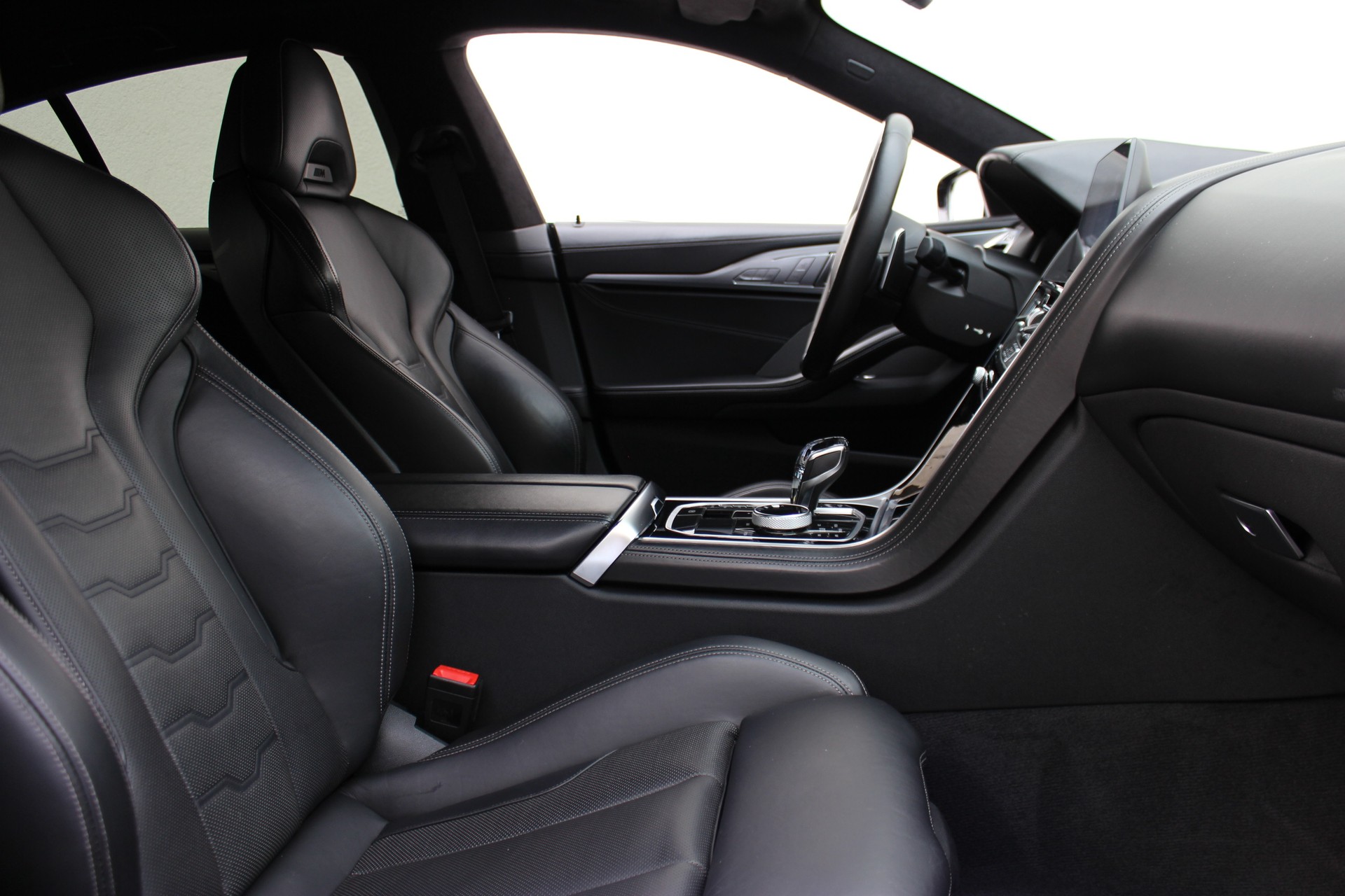 BMW M850i xDrive Gran Coupé *DRAVITGRAU METALLIC*-showroom-element-1