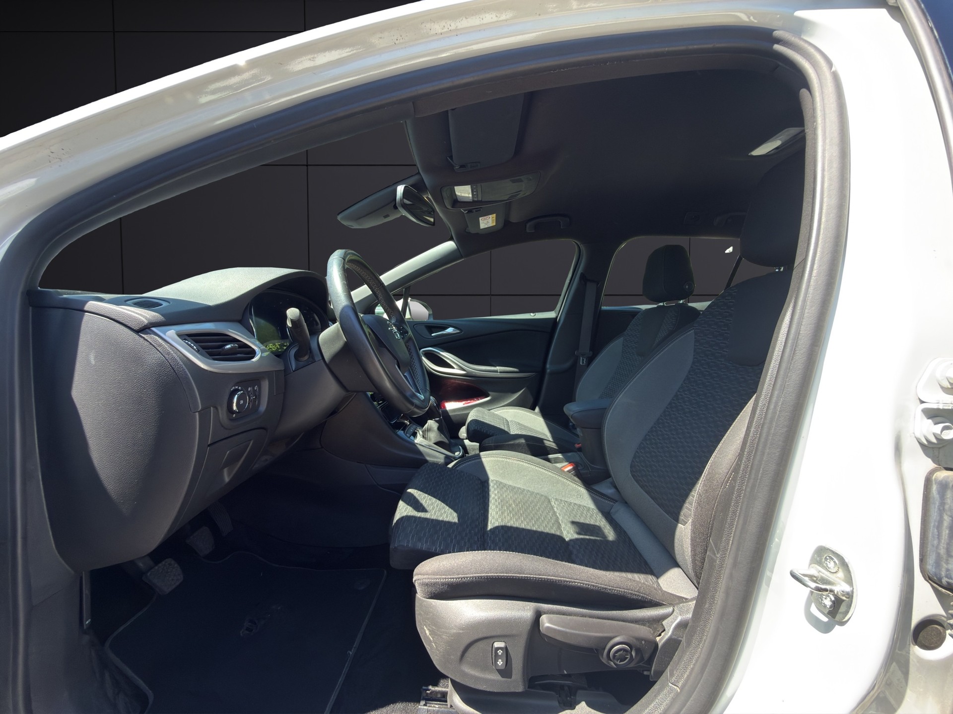 OPEL Astra Sports Tourer 1.5 CDTi Elegance *Reserviert*-image-14