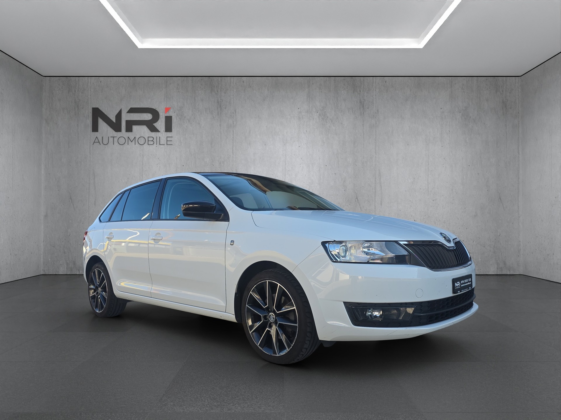 SKODA Rapid Spaceback 1.4 TSI Active DSG-showroom-element-2
