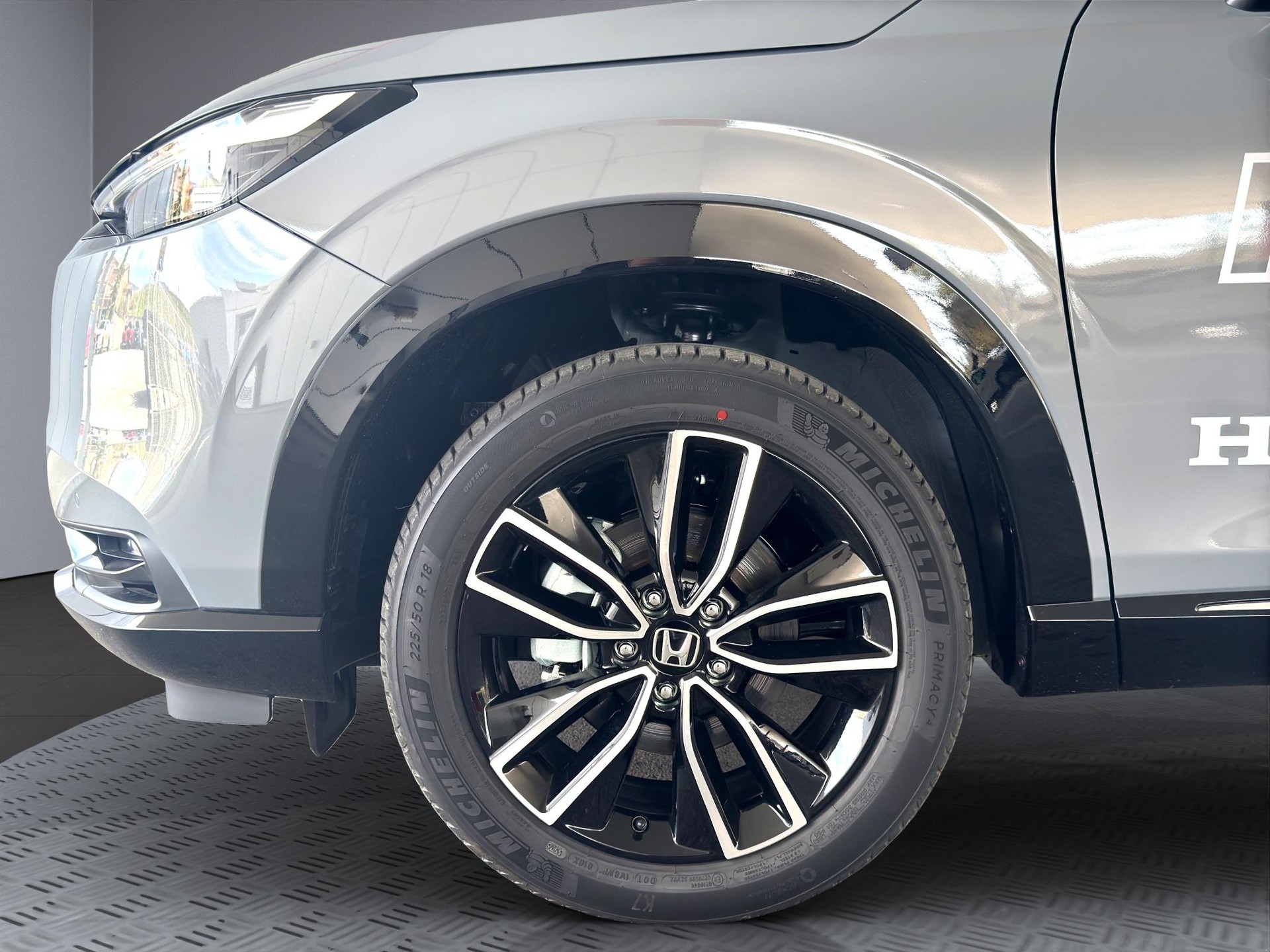 HONDA HR-V 1.5 i-MMD Elegance-image-16