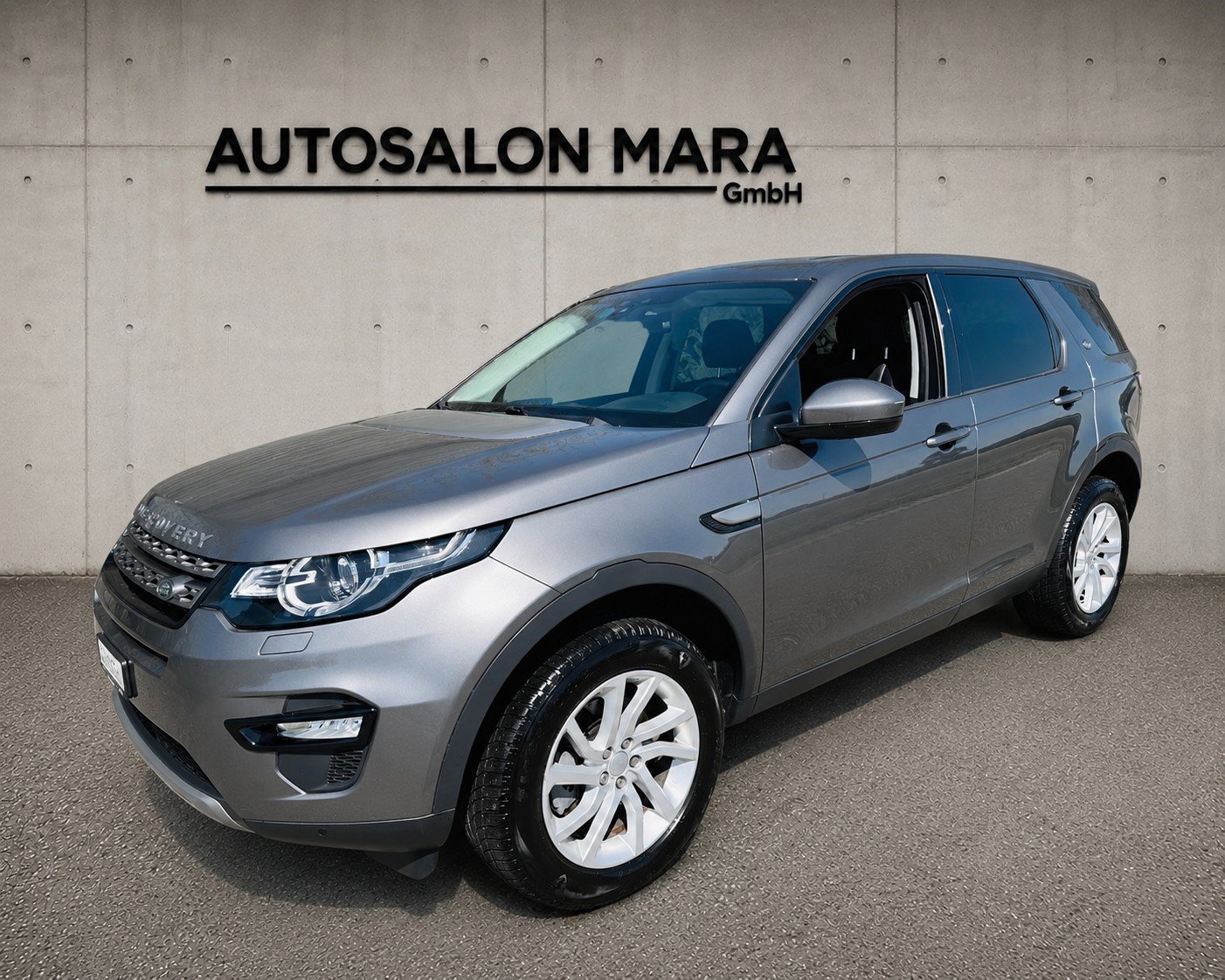 LAND ROVER Discovery Sport 2.0 TD4 SE AT9