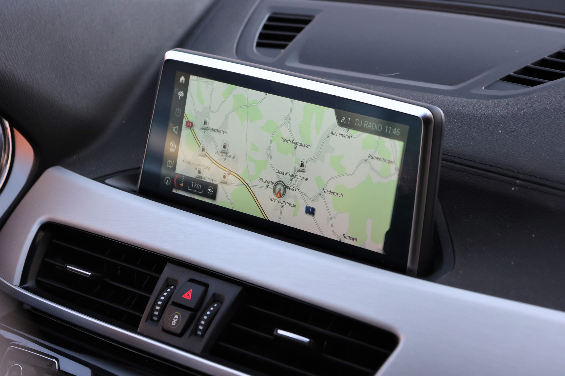BMW X1 xDrive 20d Sport Line Steptronic (CH)-image-17