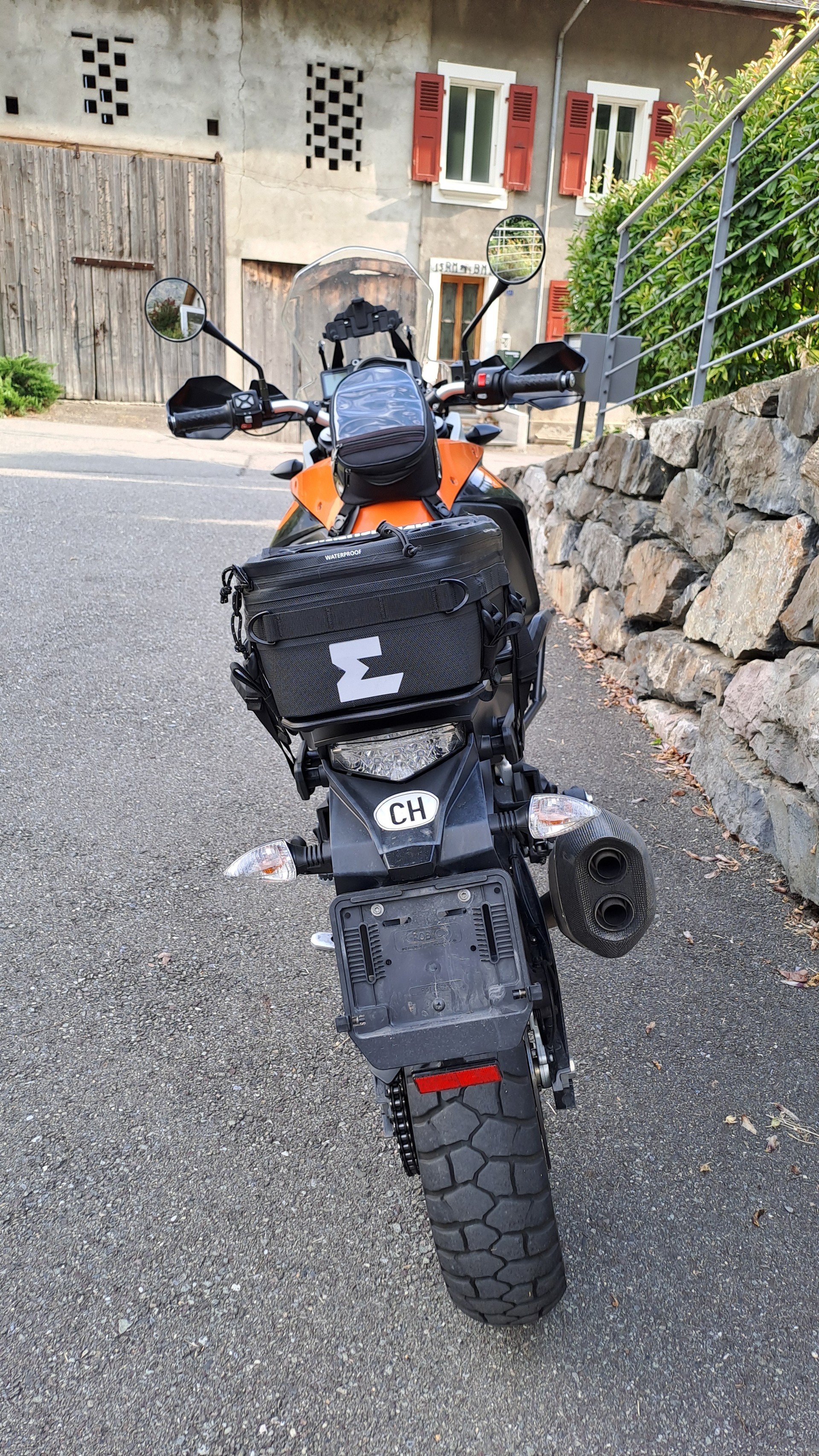 KTM 1050 Adventure ABS-image-9