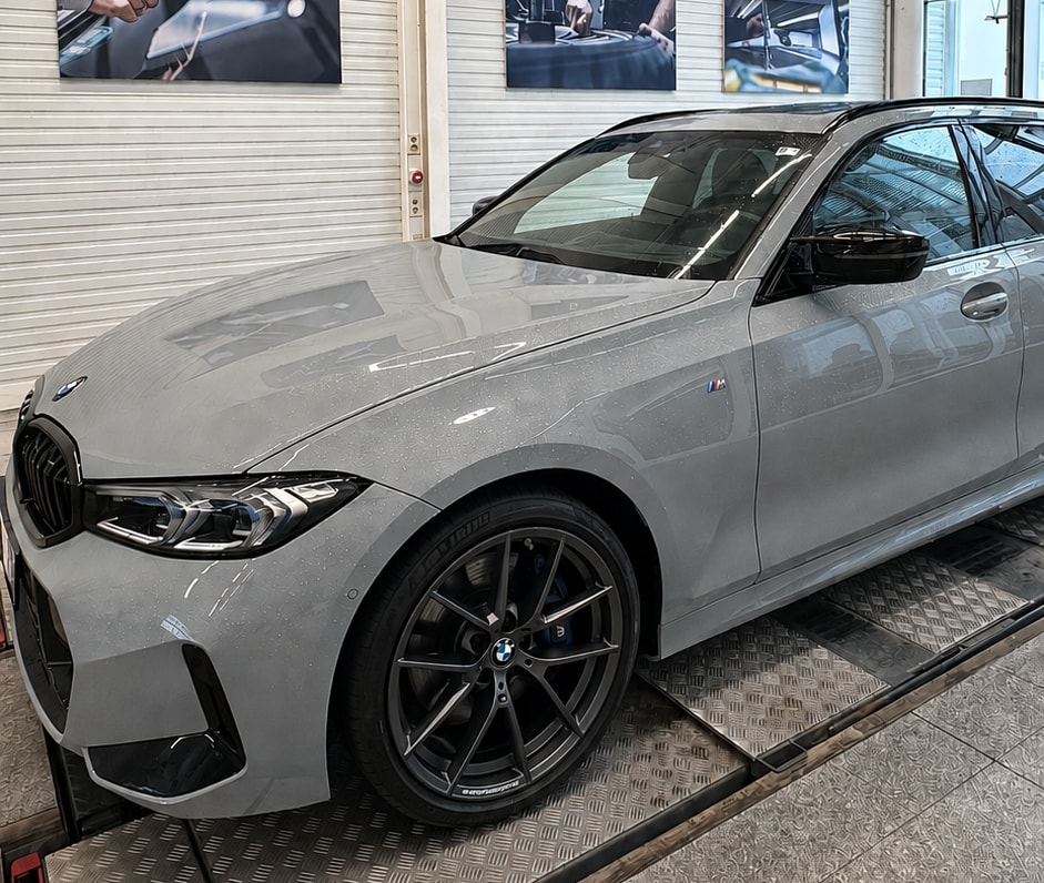 BMW M340i xDrive 48V Touring Steptronic M Performance-showroom-element-1