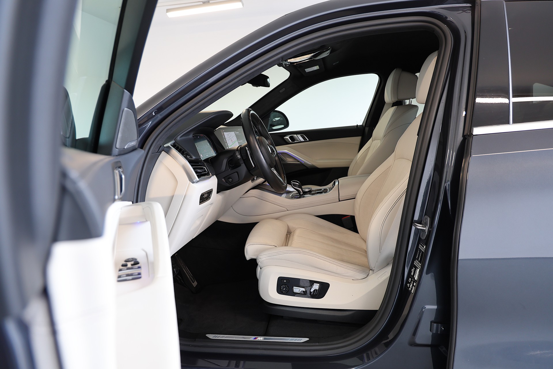 BMW X6 30d M-Sport xDrive-image-5