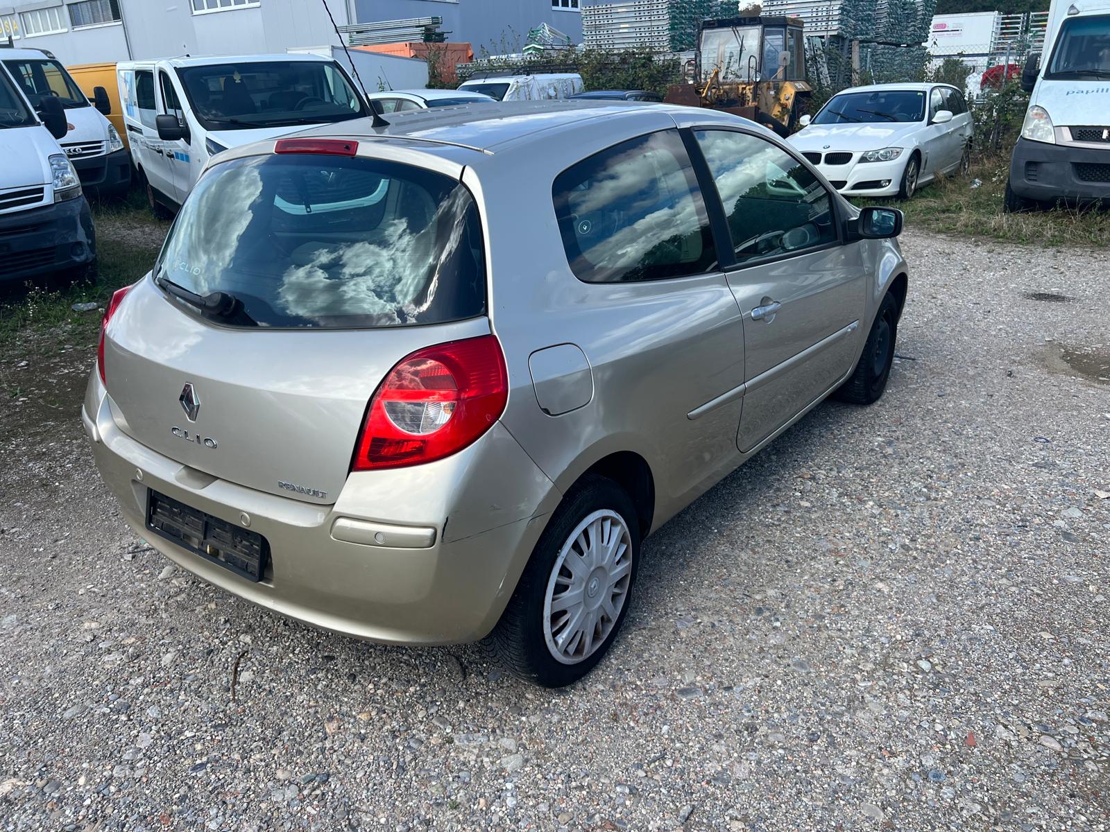 RENAULT 1.6 16V-image-2
