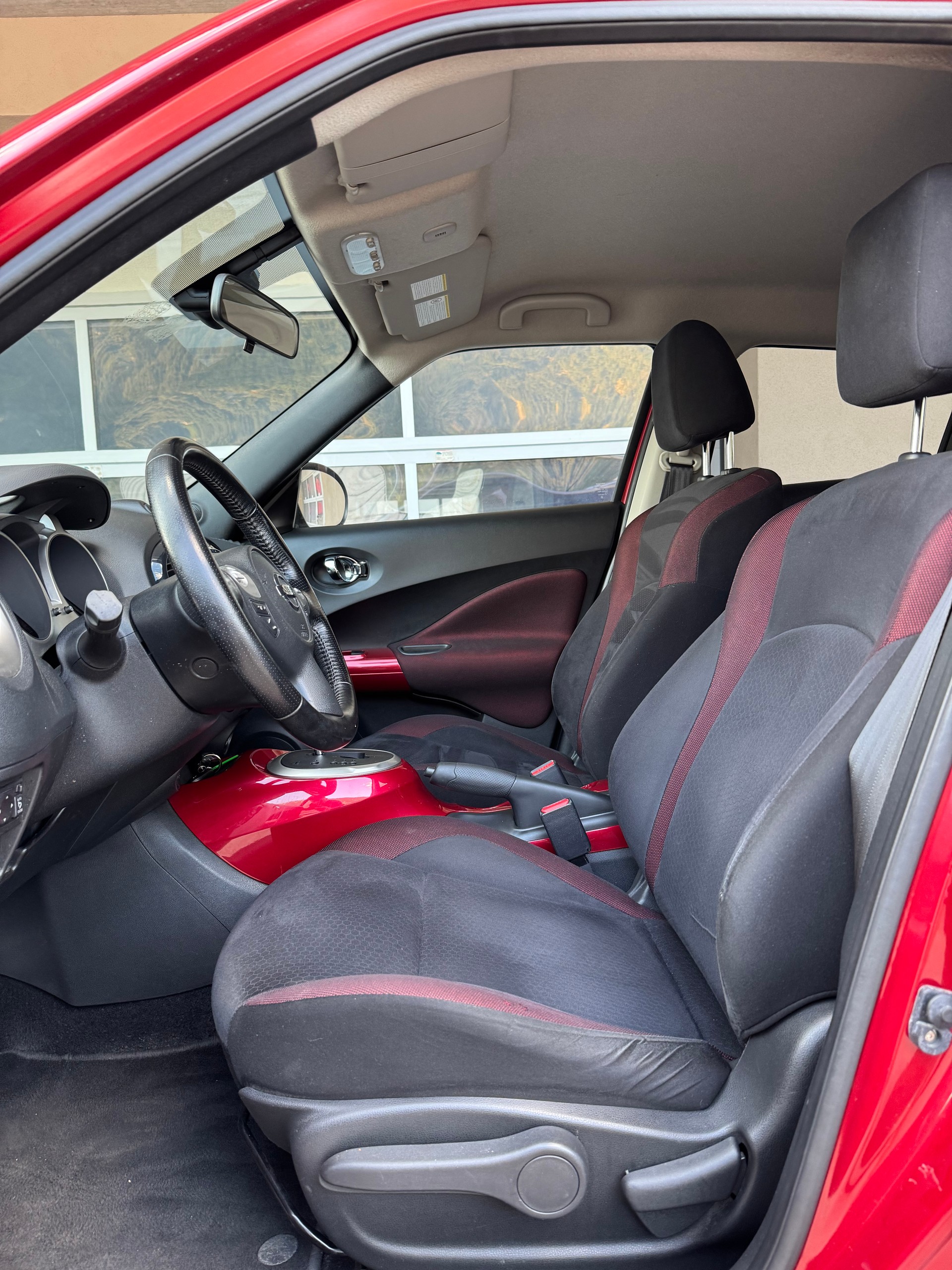 NISSAN Juke 1.6 DIG-T tekna 4x4 Xtronic M-CVT-image-6