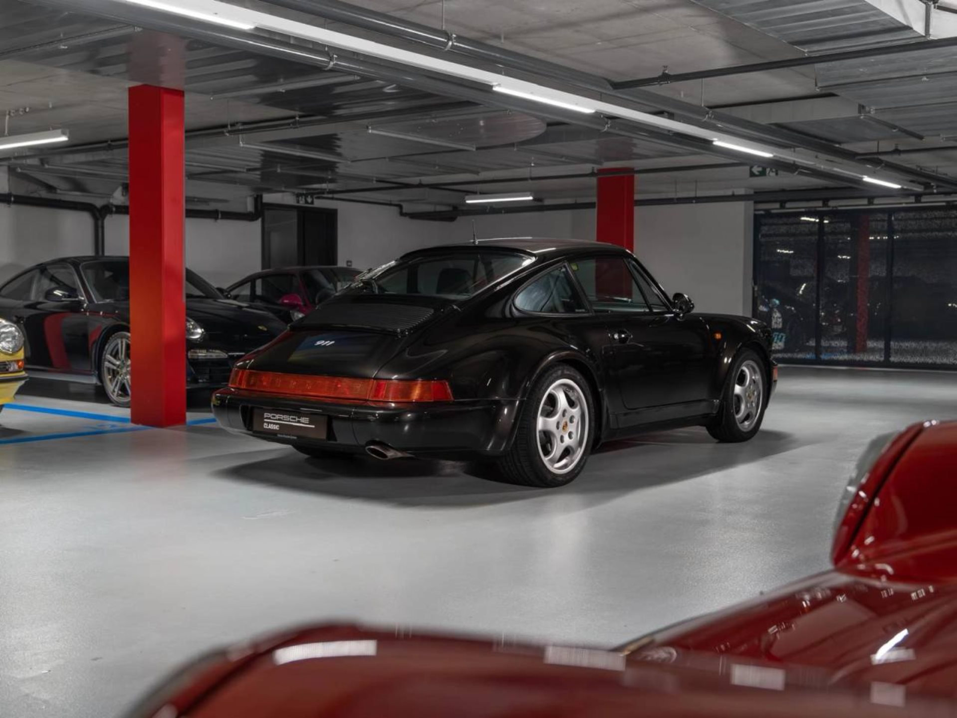 PORSCHE 911 Carrera 4 Coupé Turbo-Look-image-6