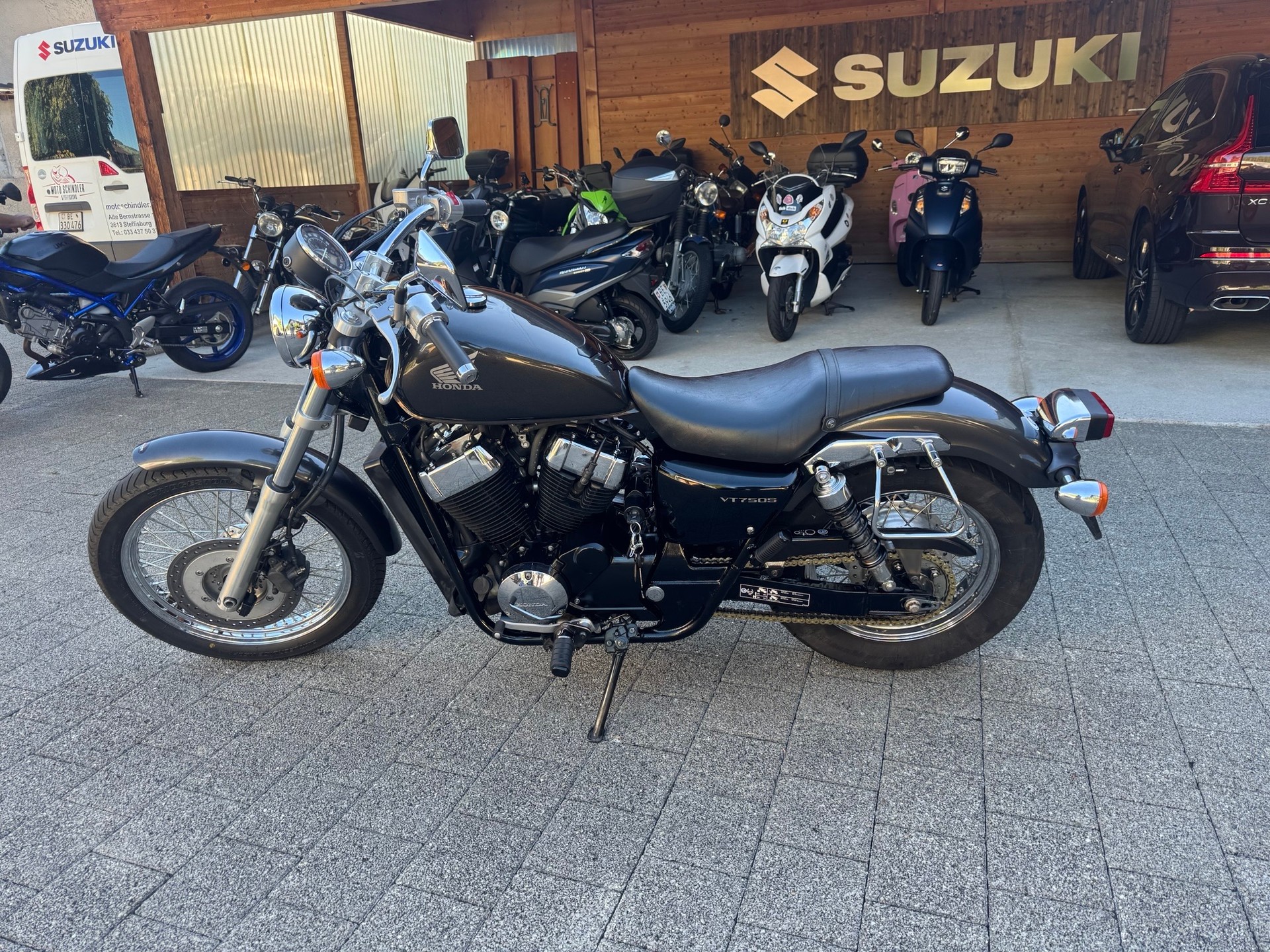 HONDA VT 750 CS Shadow S-image-0