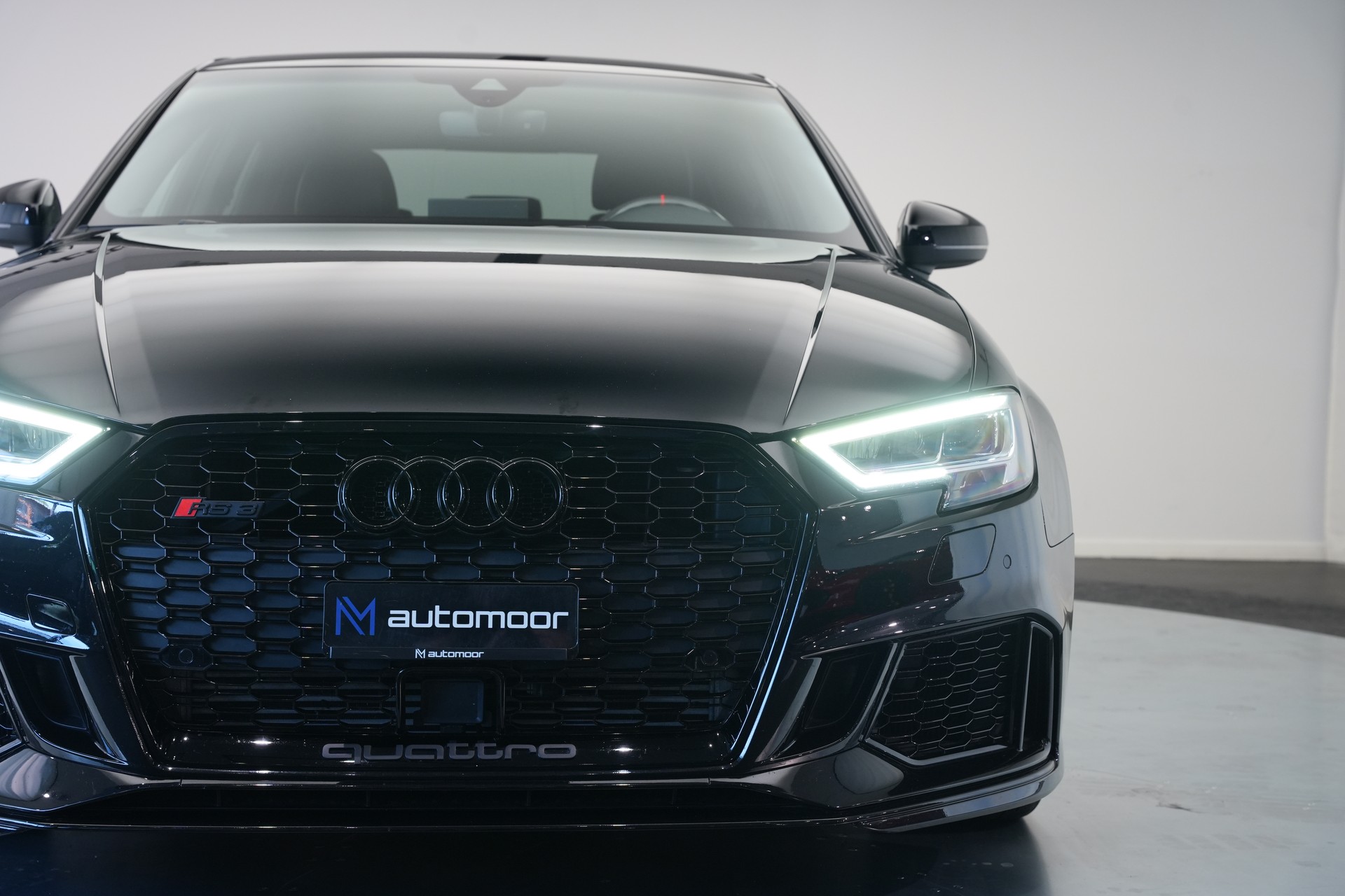 AUDI RS3 Limousine 2.5 TSI quattro S-tronic*CH Fahrzeug* *Carbon Lenkrad* *Magnetic Ride*-image-42