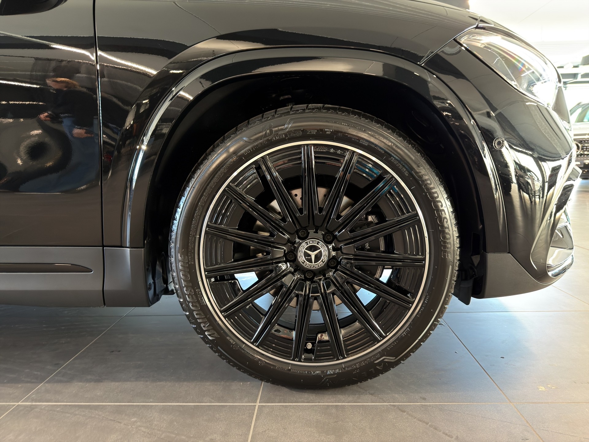 MERCEDES-BENZ GLA 220d 4Matic 8G-DCTSwiss Star-image-7