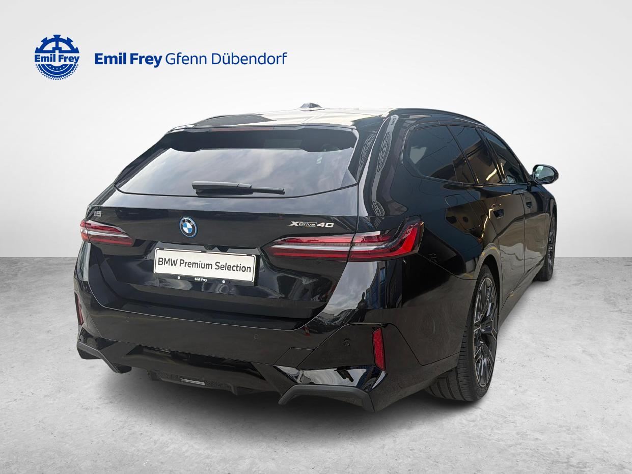 BMW i5 40 xDrive40 Touring M Sport Pro-showroom-element-3