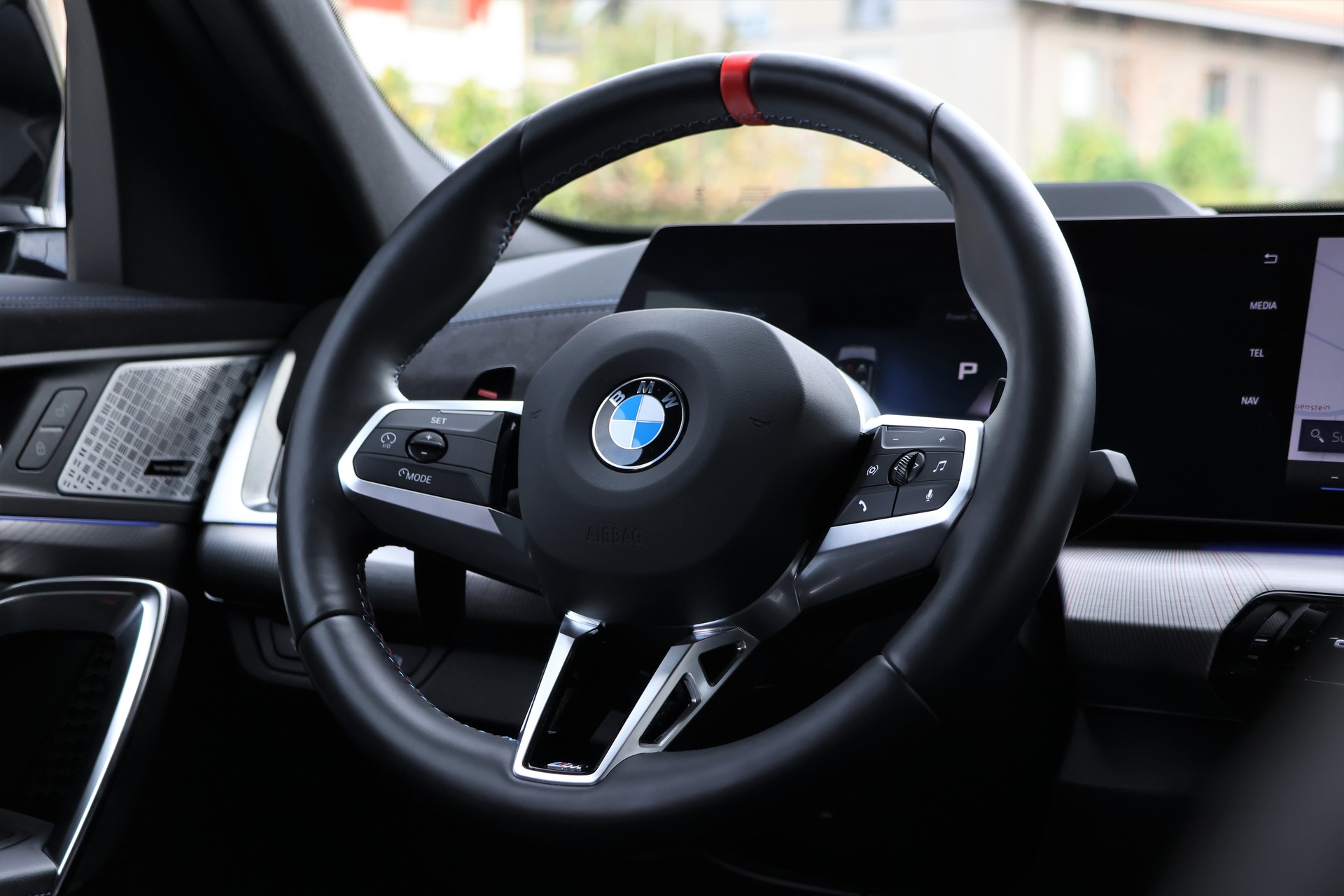 BMW X2 xDrive M35i M Sport Pro (CH) *CapeYorkGreen*-image-16