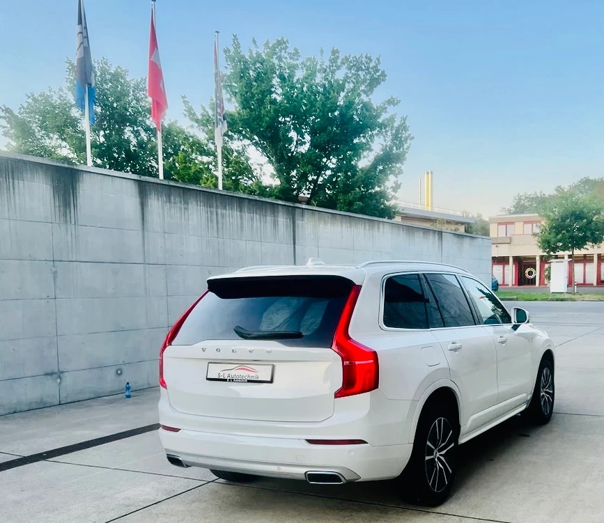 VOLVO XC90 B5 Diesel Mild Hybrid AWD Momentum Geartronic-showroom-element-3