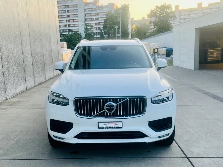 VOLVO XC90 B5 Diesel Mild Hybrid AWD Momentum Geartronic-showroom-element-1