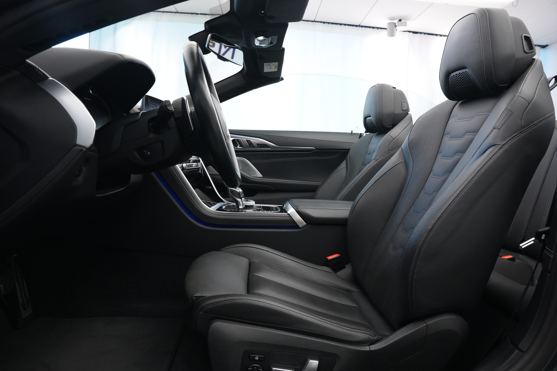 BMW M850i xDrive Steptronic *CH-Fahrzeug* *Dravitgrau* *B&W*-image-17