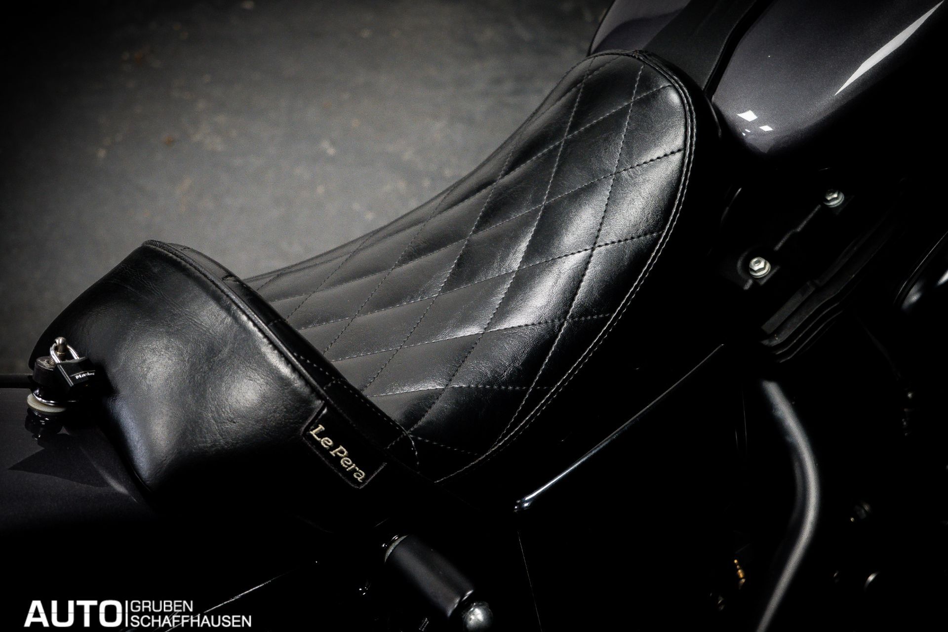 HARLEY-DAVIDSON Dyna Street Bob FXDB 103 ABS-image-9