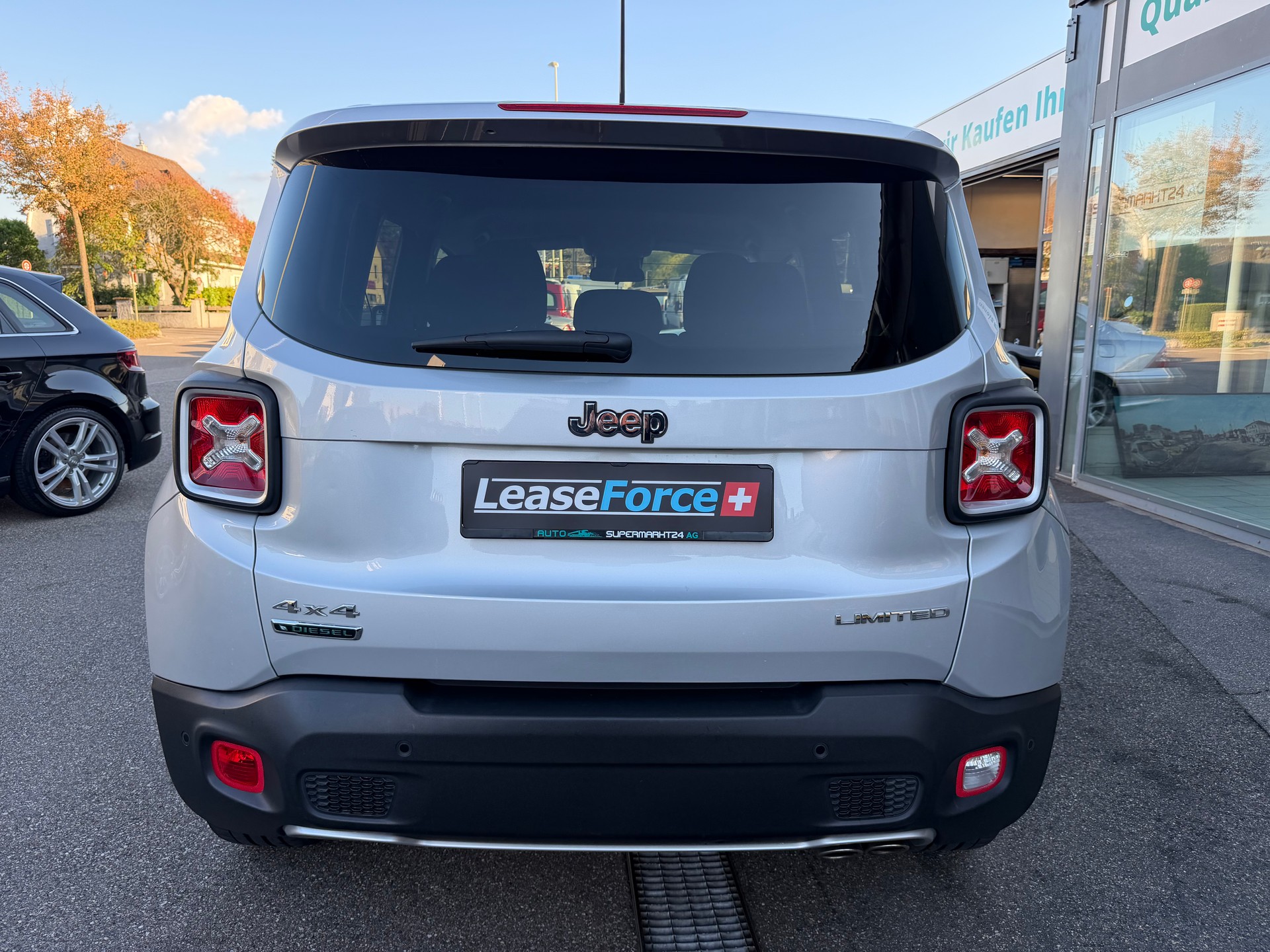 JEEP Renegade 2.0 CRD Limited AWD + Low Range 9ATX-image-4