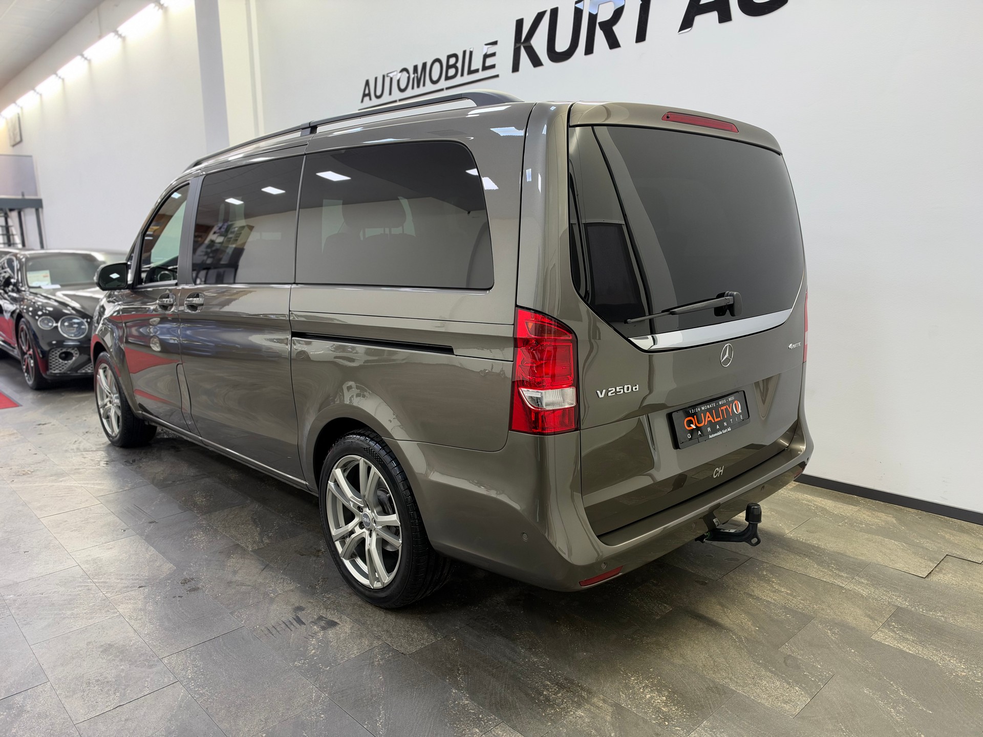 MERCEDES-BENZ V 250 d Swiss Edition kompakt 4Matic 7G-Tronic-showroom-element-3