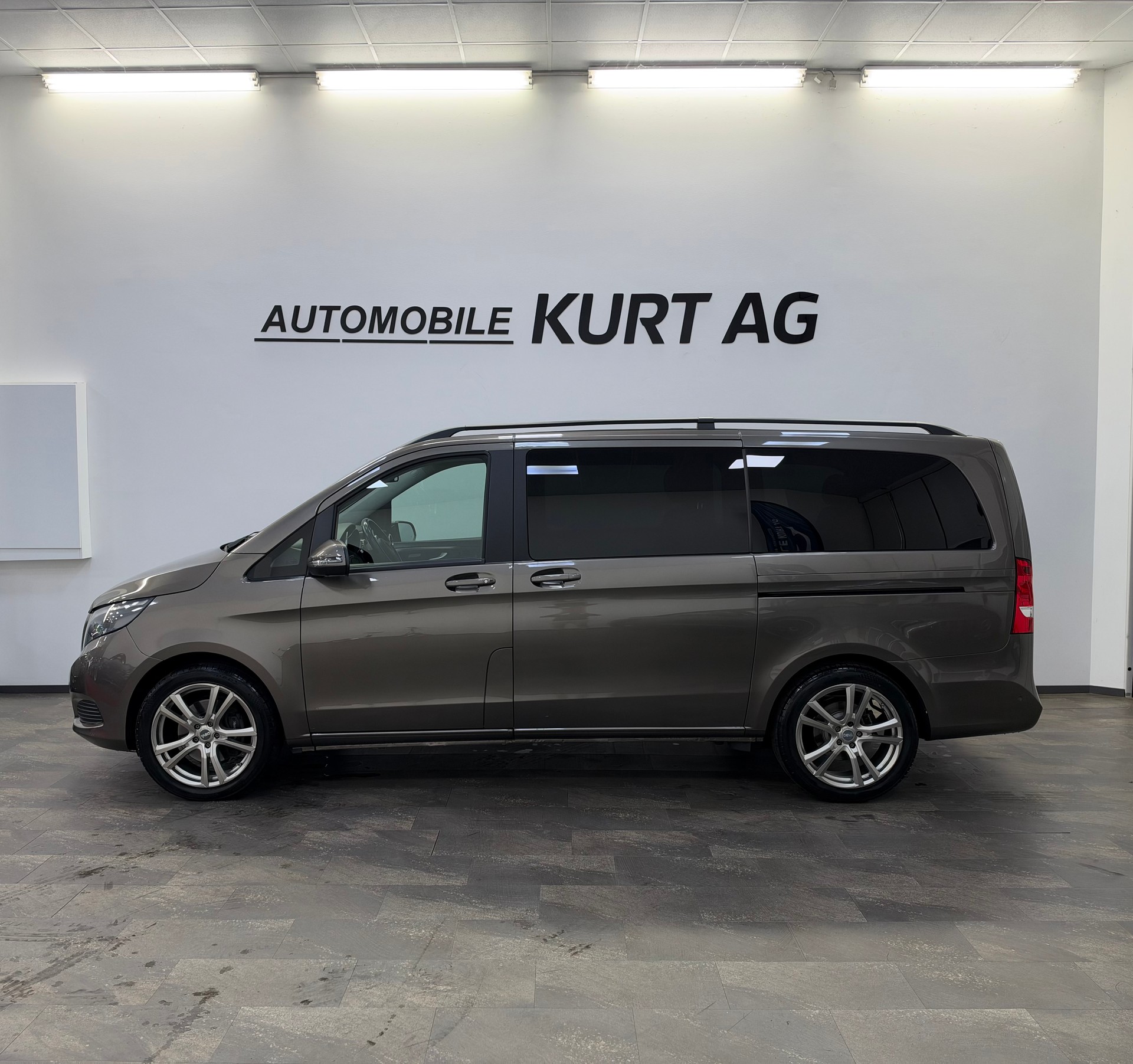 MERCEDES-BENZ V 250 d Swiss Edition kompakt 4Matic 7G-Tronic-showroom-element-2