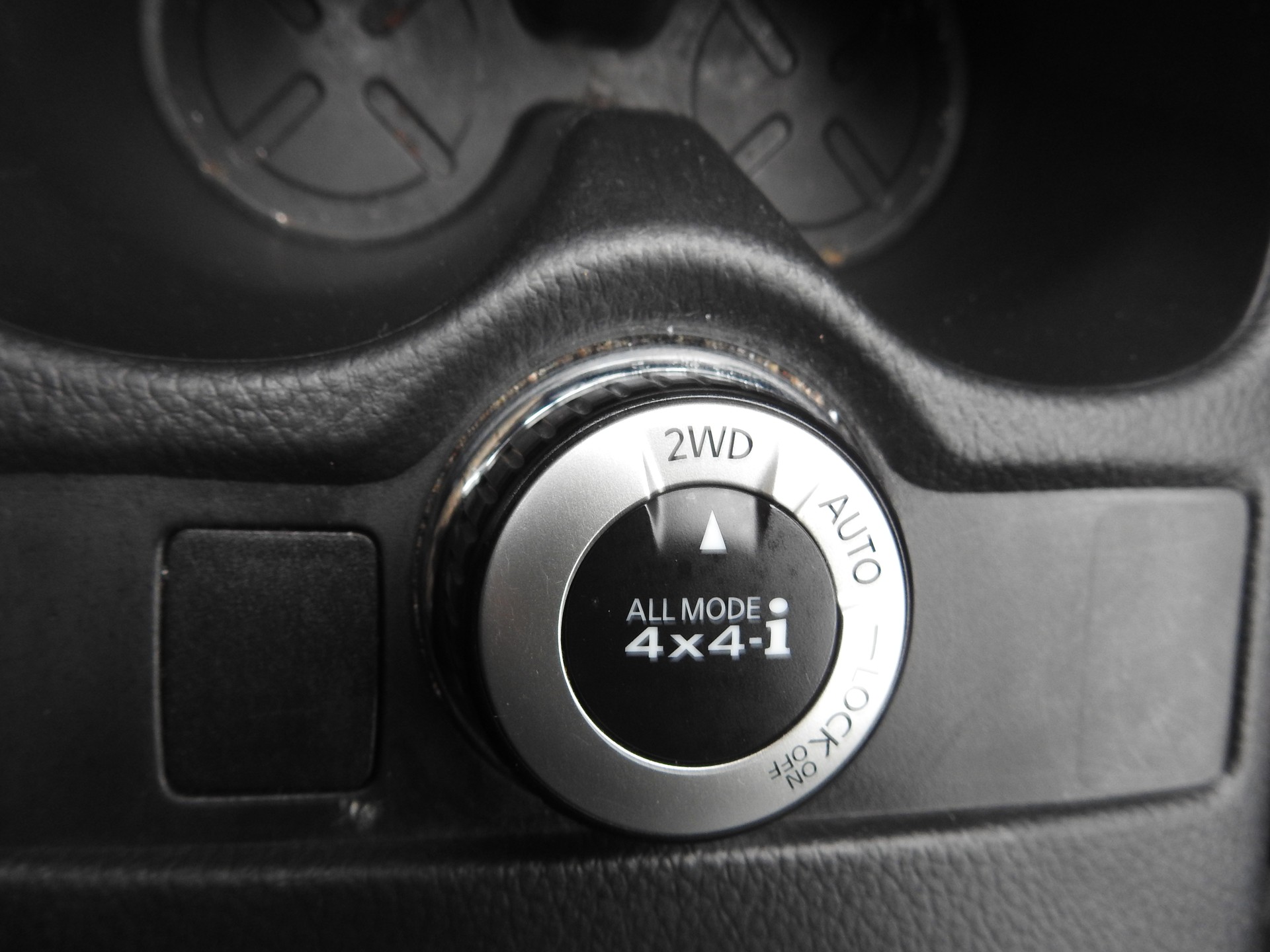 NISSAN X-Trail 2.0 dCi Swiss Ed. Xtronic CVT ALL-MODE 4x4-image-20