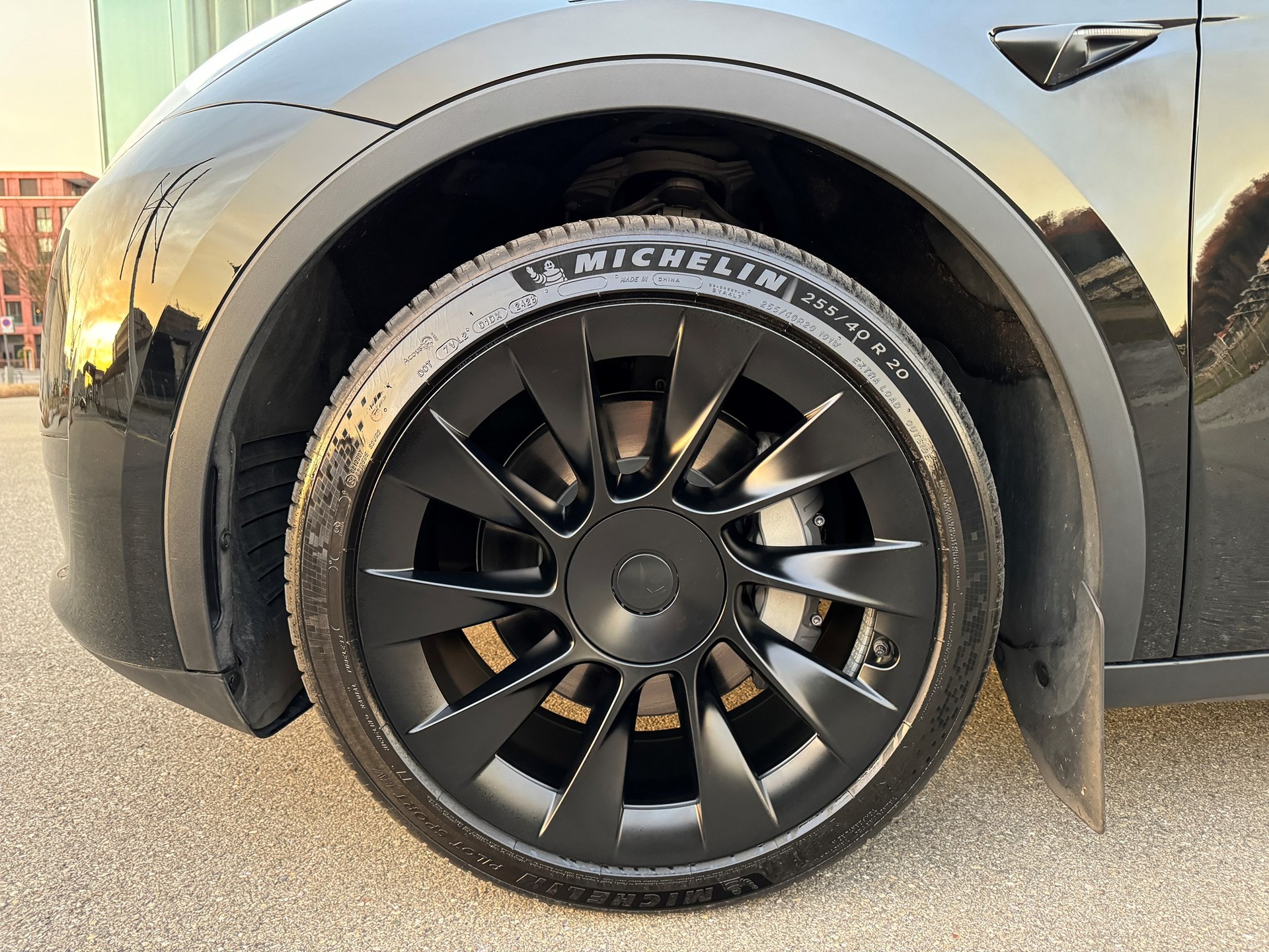 TESLA Model Y RWD-image-7