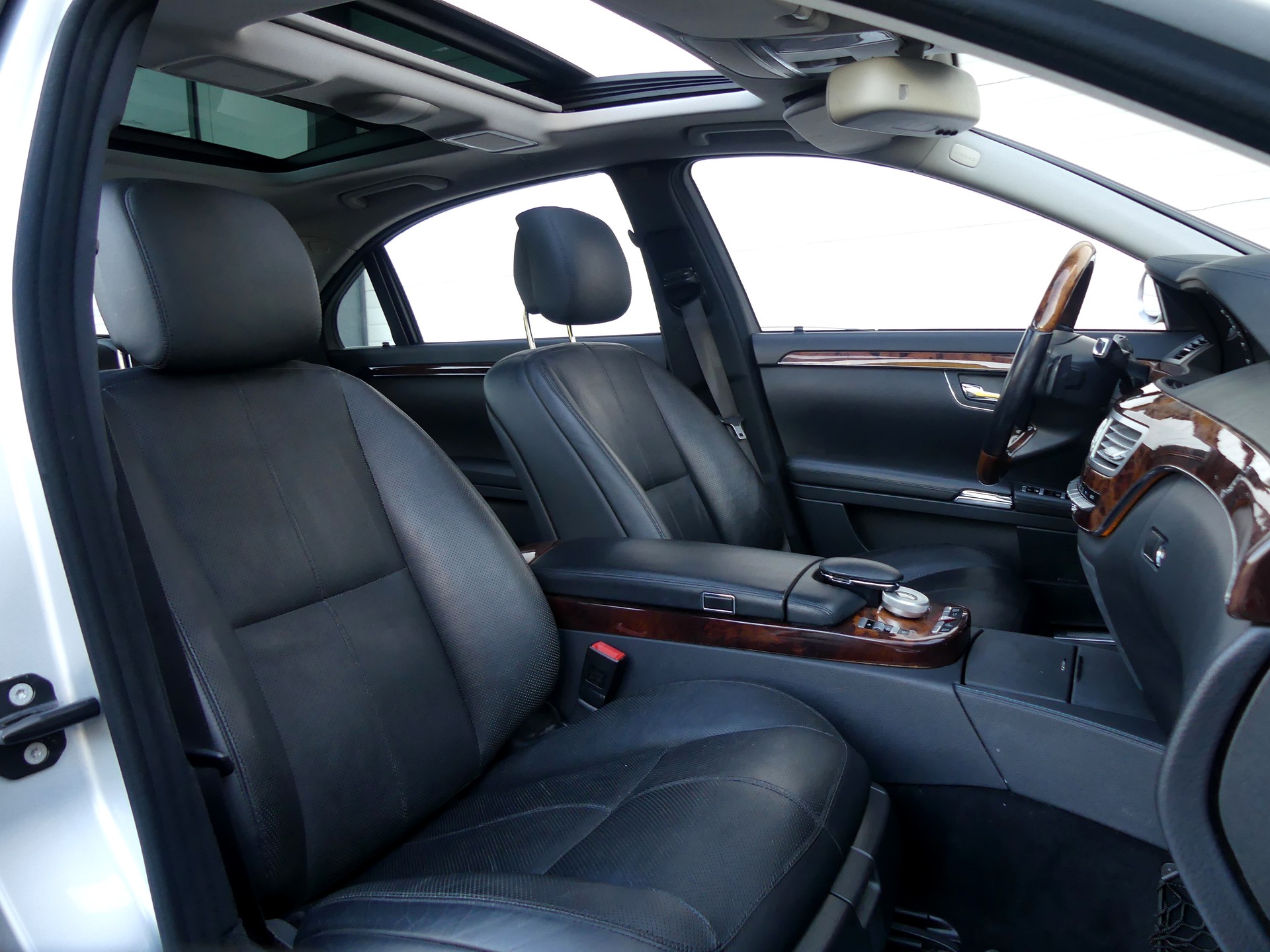 MERCEDES-BENZ S 500 L 4Matic-image-8