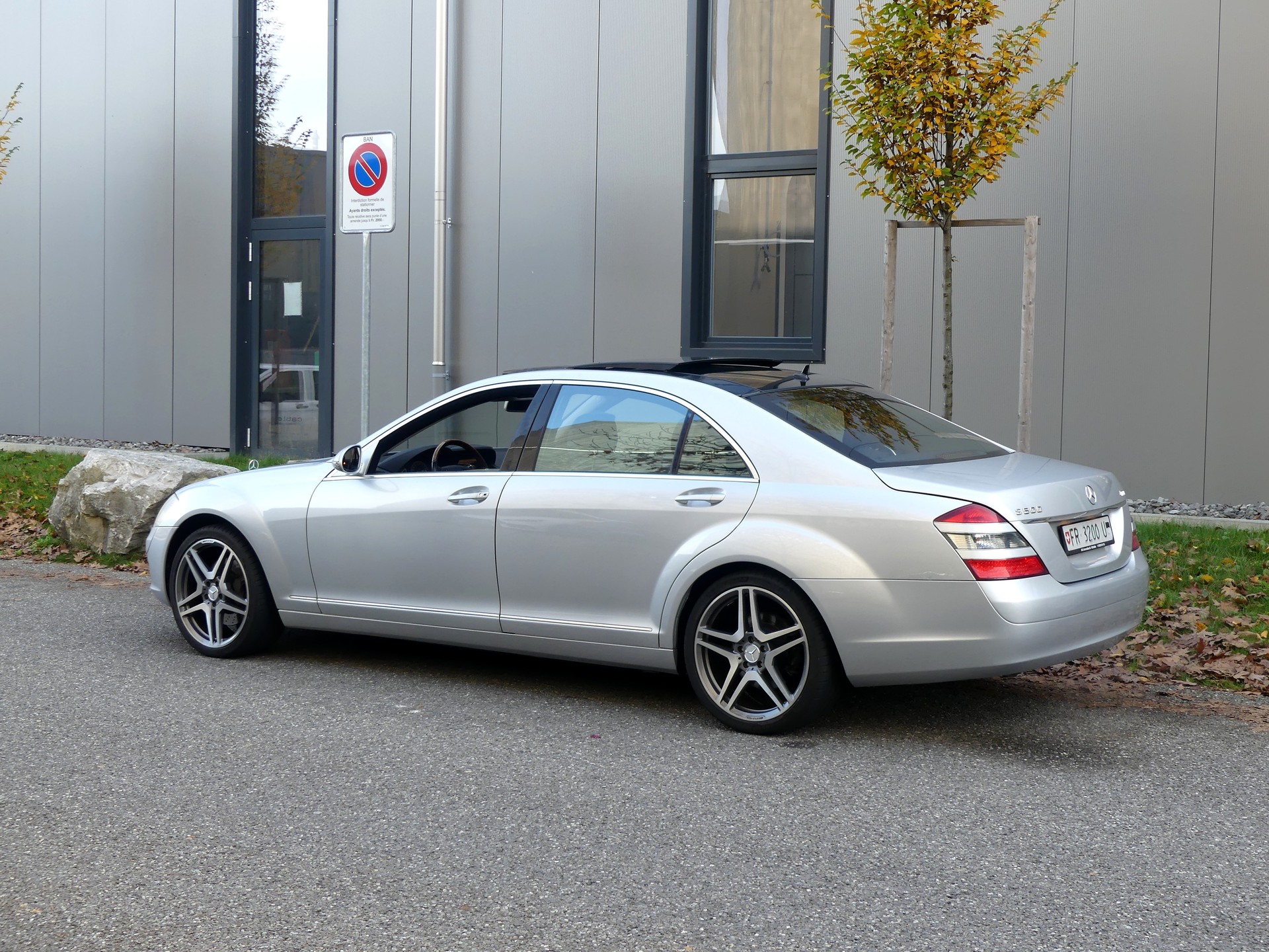 MERCEDES-BENZ S 500 L 4Matic-image-2