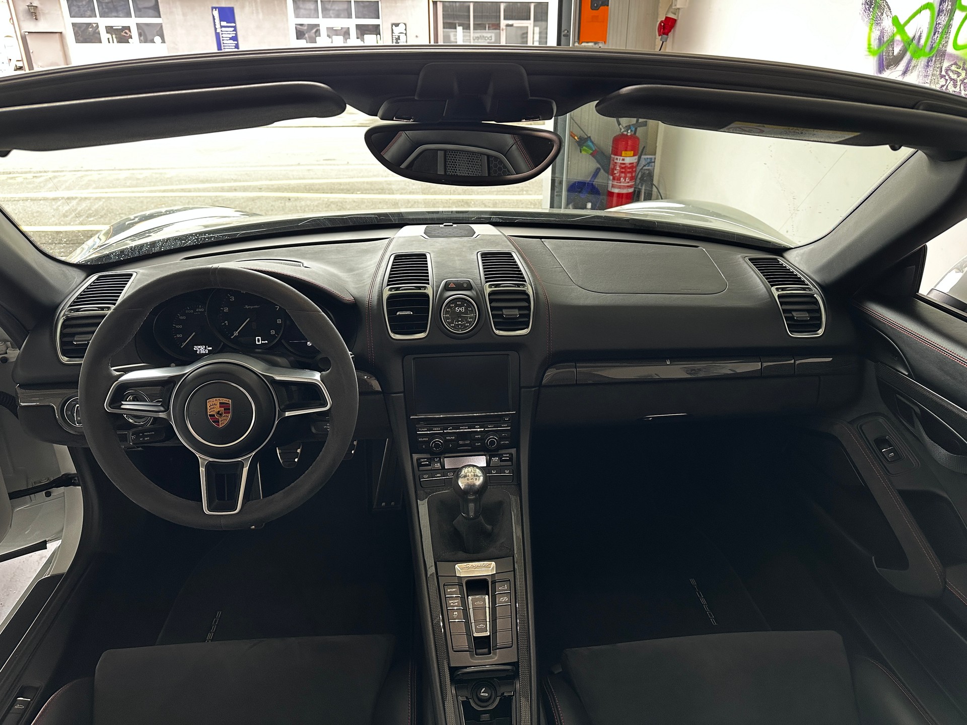 PORSCHE Boxster Spyder 3.8-image-7