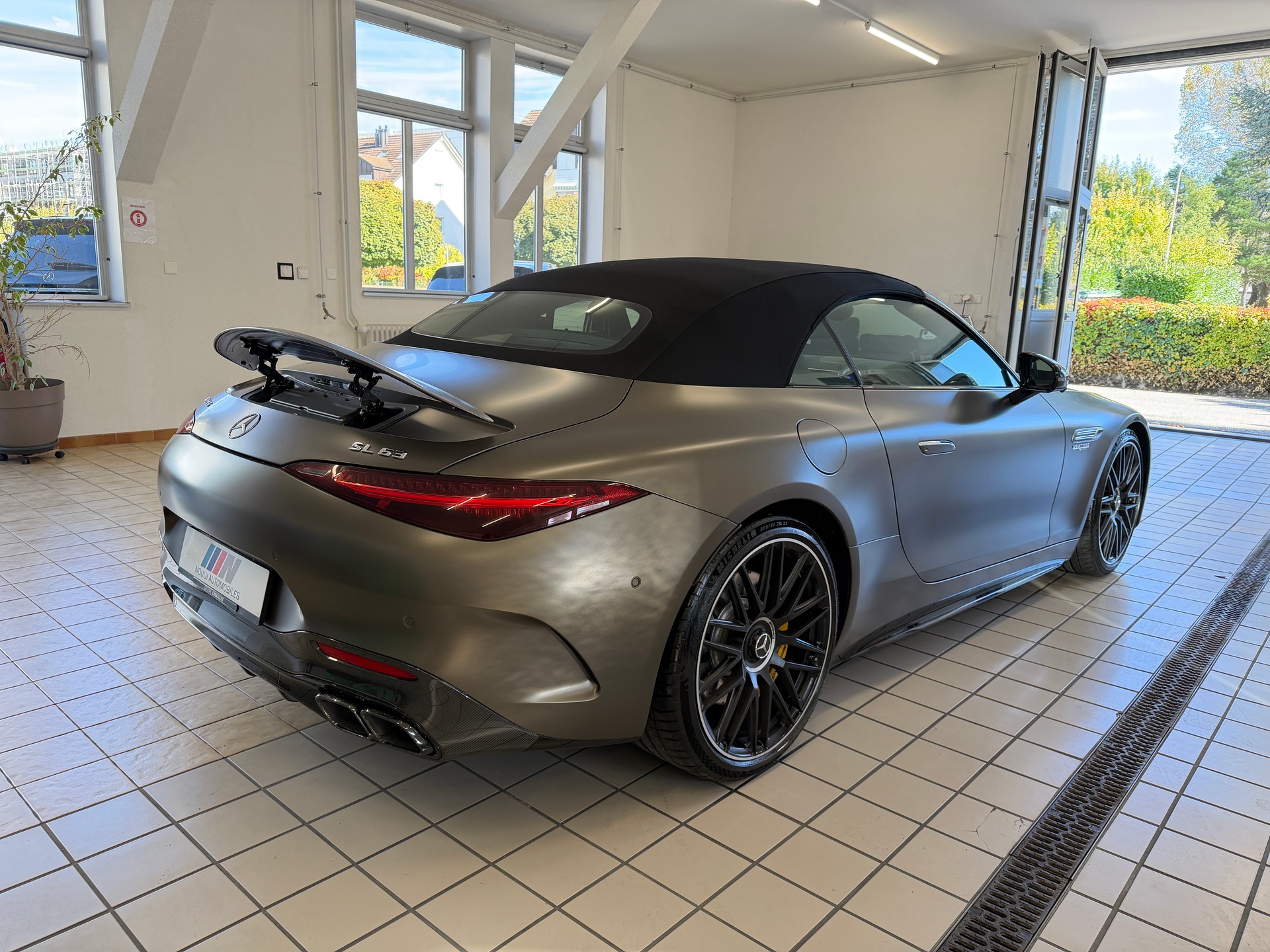 MERCEDES-BENZ AMG SL 63 4M Speedshift MCT-image-6