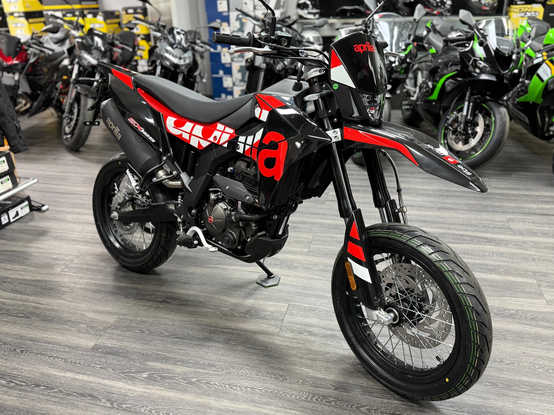 APRILIA SX 125 E5+ VARANUS BLACK-image-1